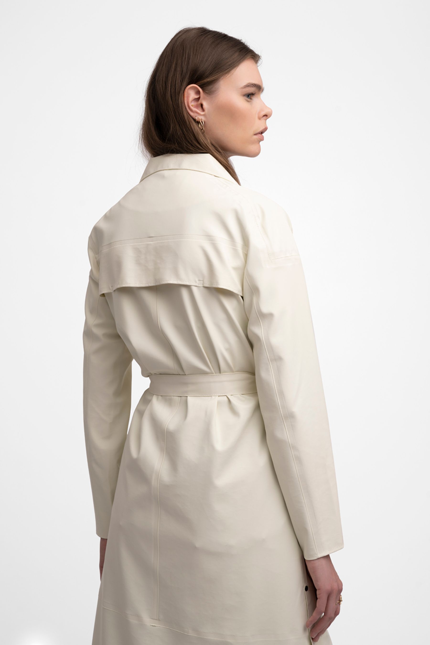 stutterheim kista lightweight coconut women jackets trench-coats