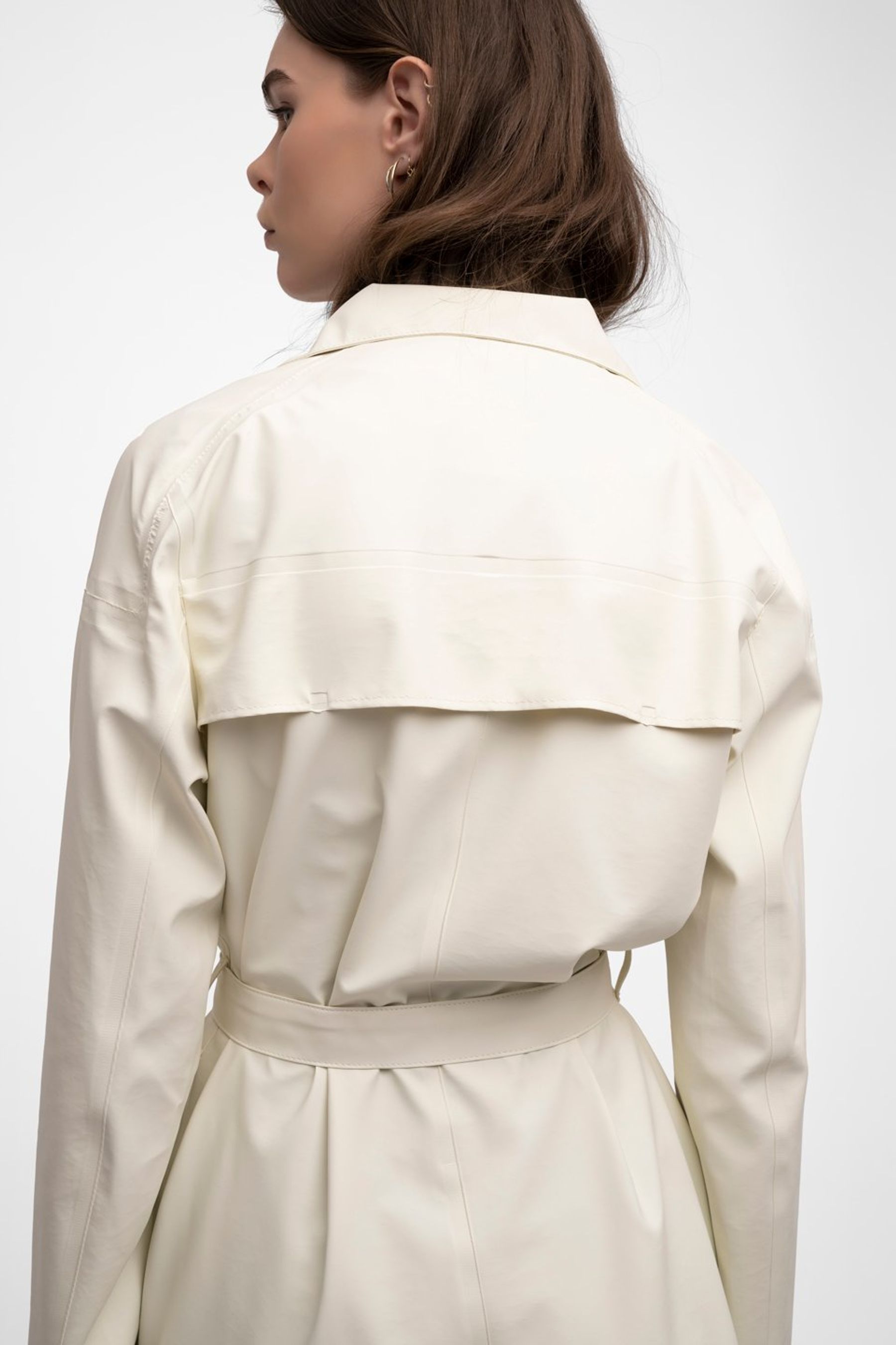 stutterheim kista lightweight coconut women jackets trench-coats