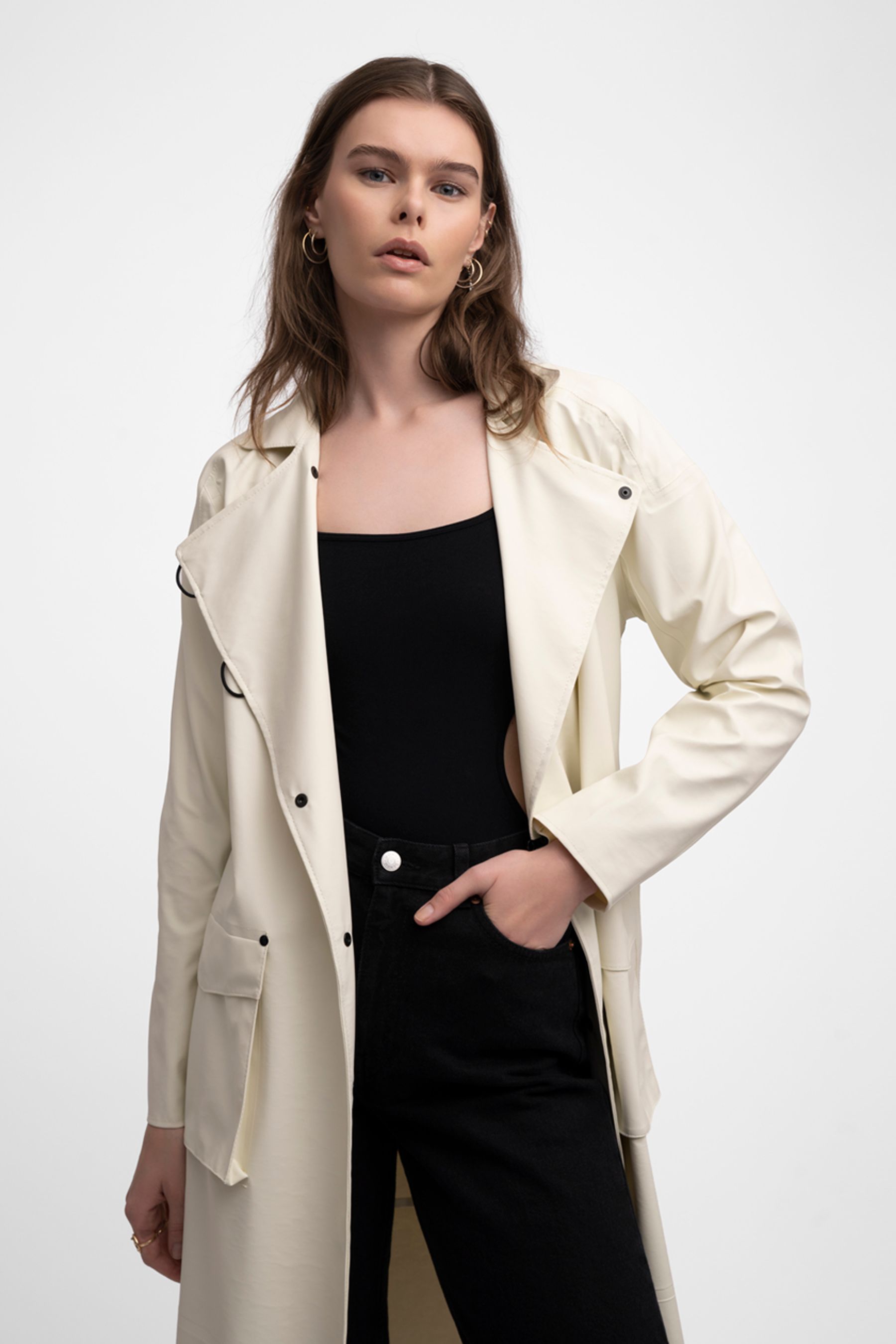 stutterheim kista lightweight coconut women jackets trench-coats