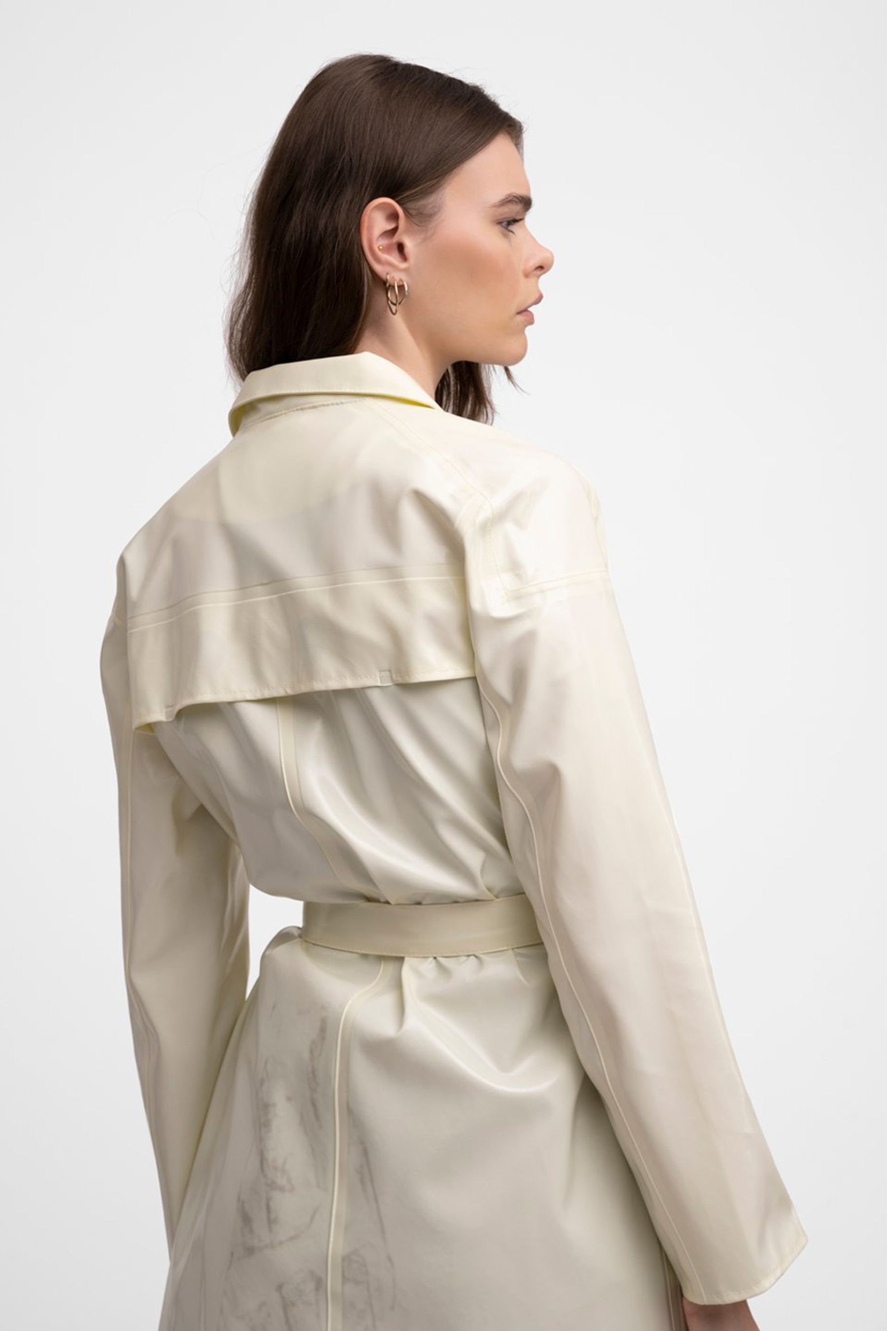 stutterheim kista opal coconut women jackets trench-coats