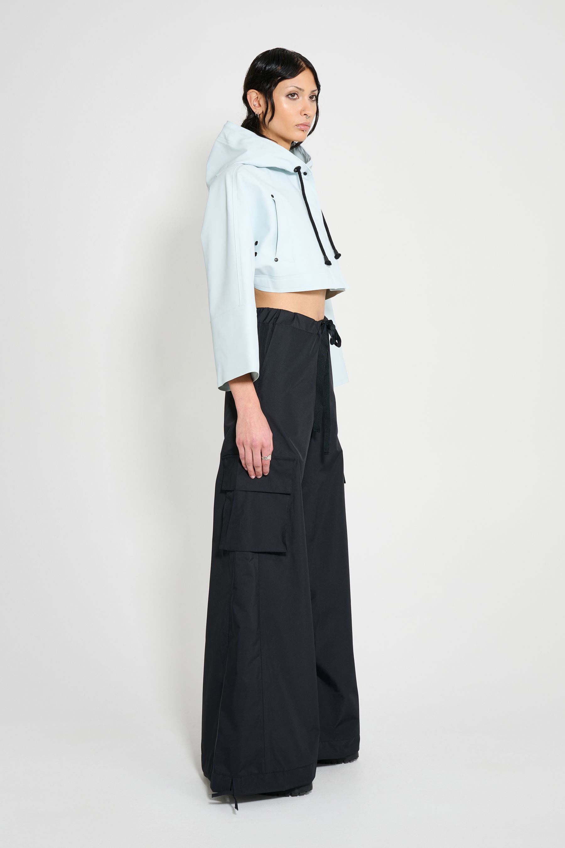 stutterheim lilla tre cropped raincoat frost grey women jackets raincoats