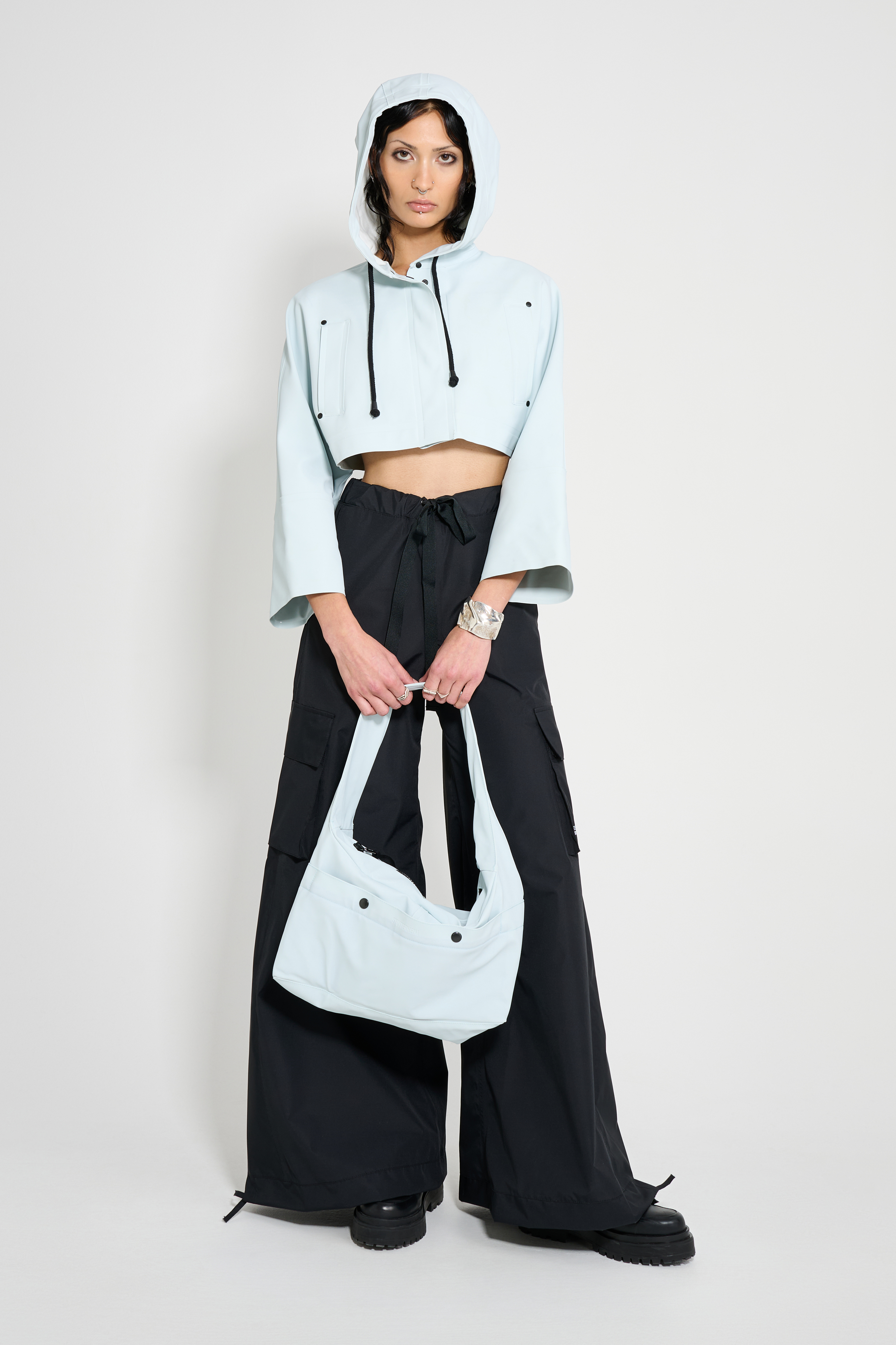 Lilla Tre Cropped Raincoat Frost Grey | STUTTERHEIM US