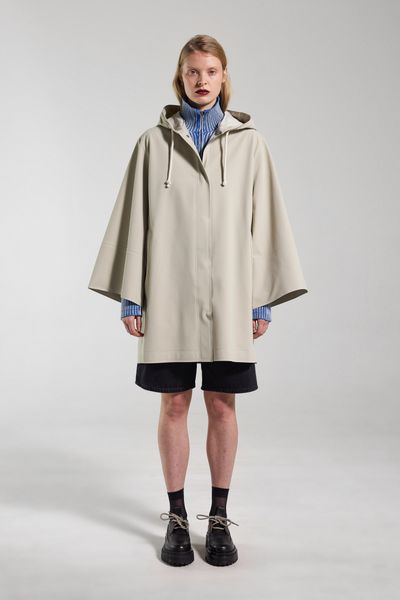Lubban Lightweight Matte Raincoat Pelican | STUTTERHEIM US