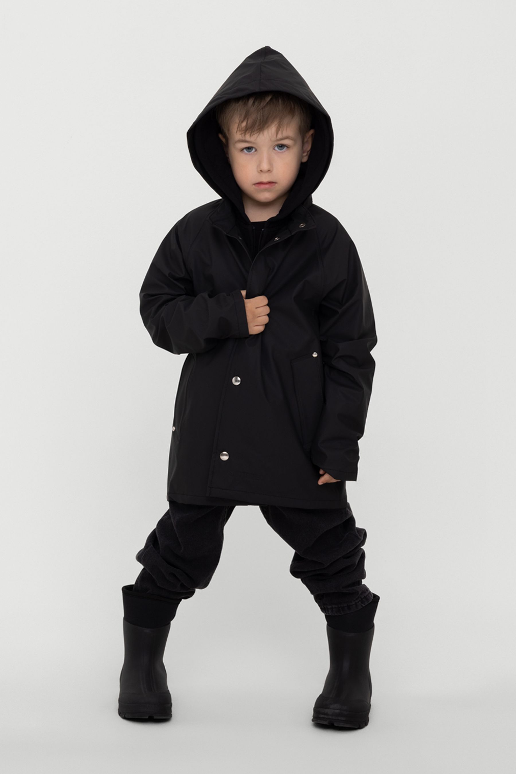 stutterheim mini lightweight kids raincoat black jackets