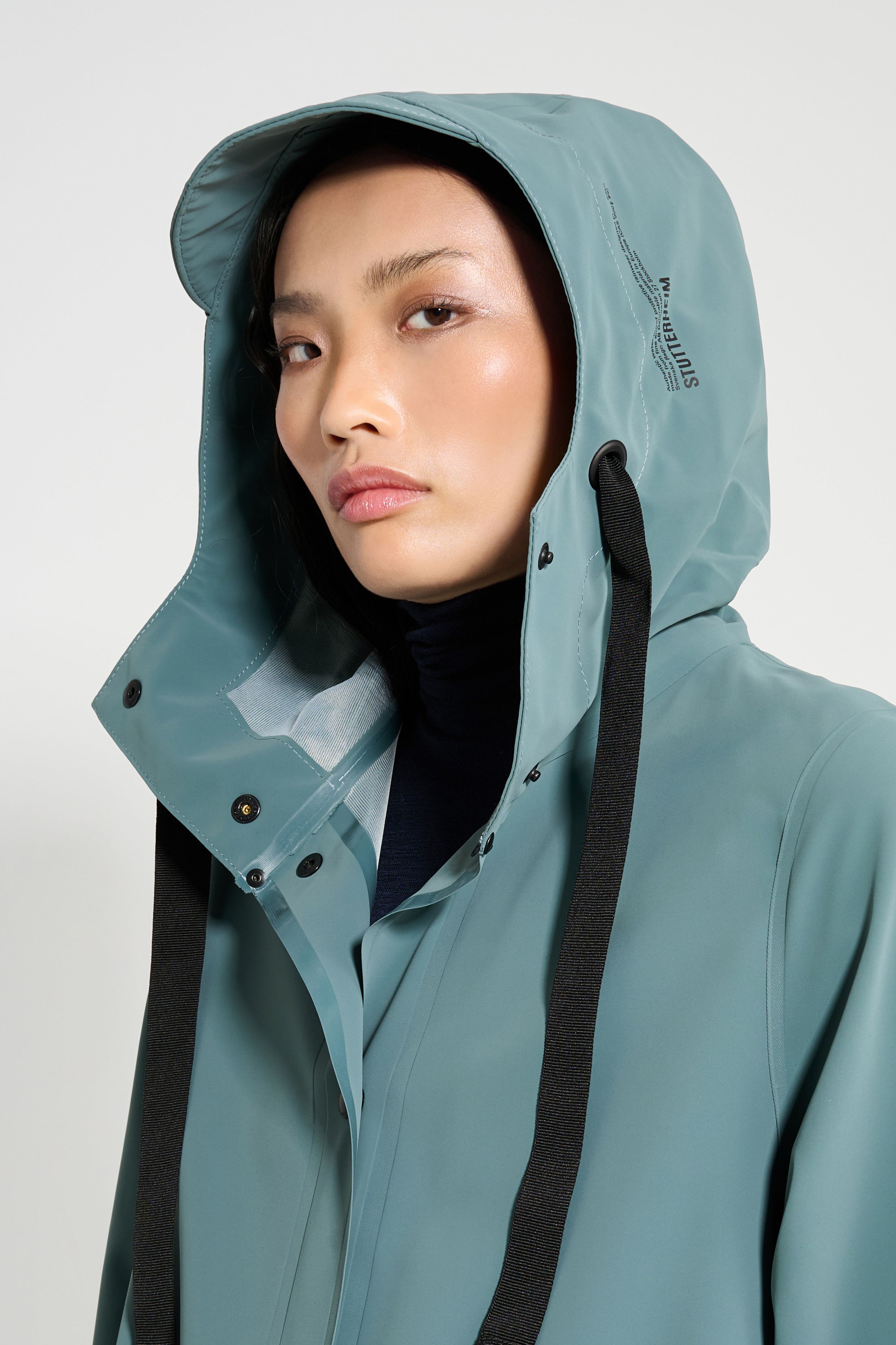 Stutterheim Mosebacke 15 Raincoat In Blue
