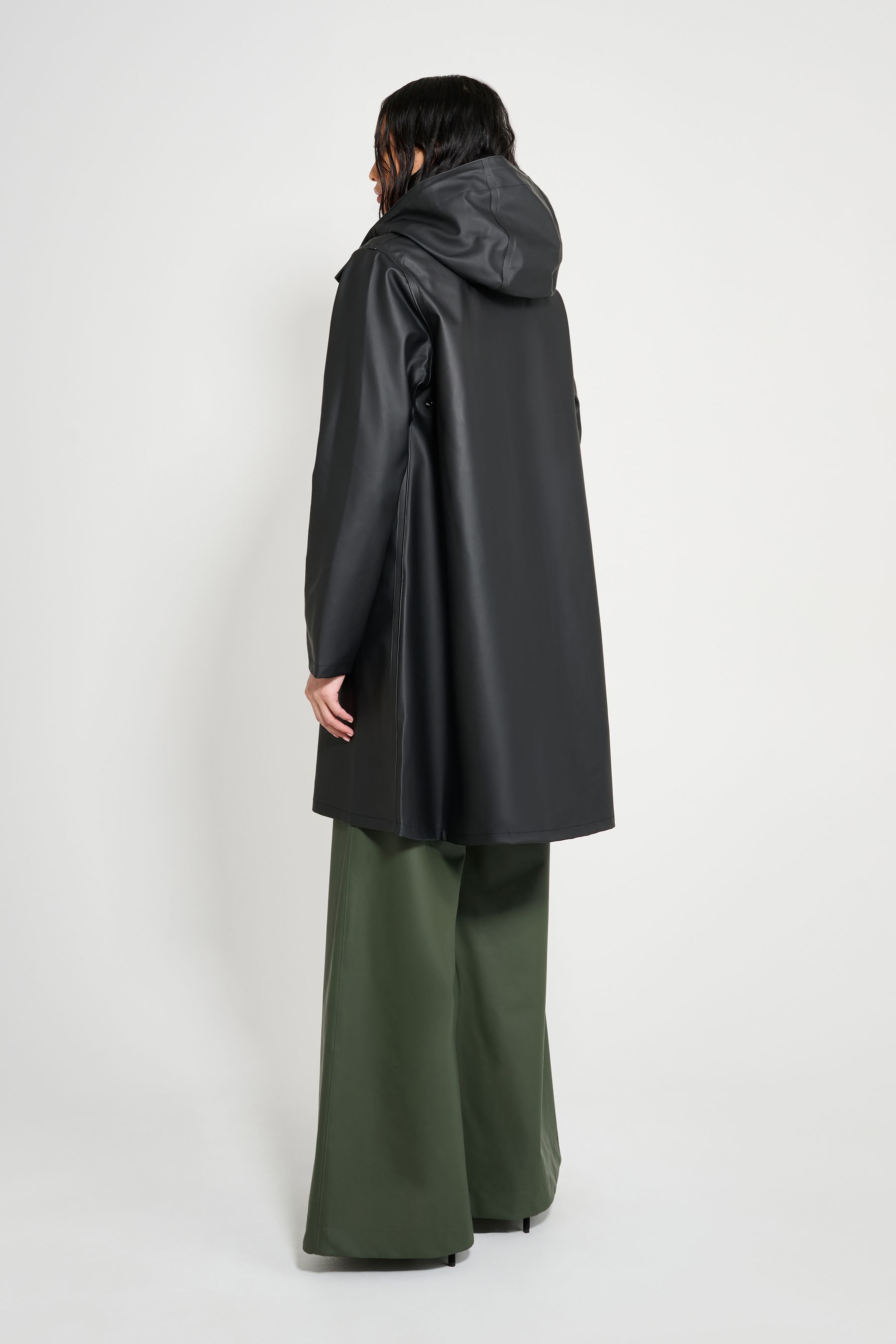 stutterheim mosebacke raincoat black women jackets raincoats