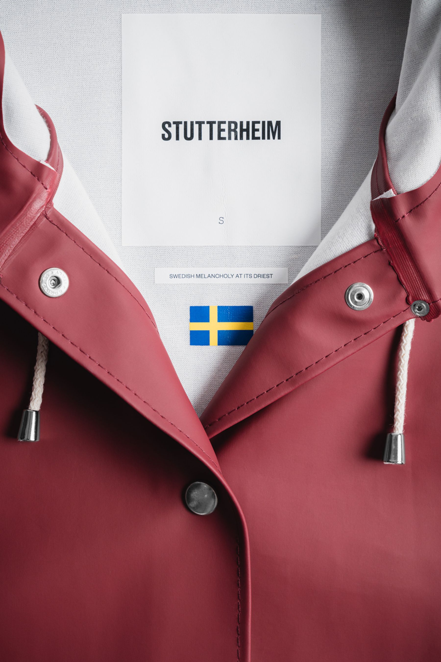 stutterheim mosebacke raincoat burgundy women jackets raincoats