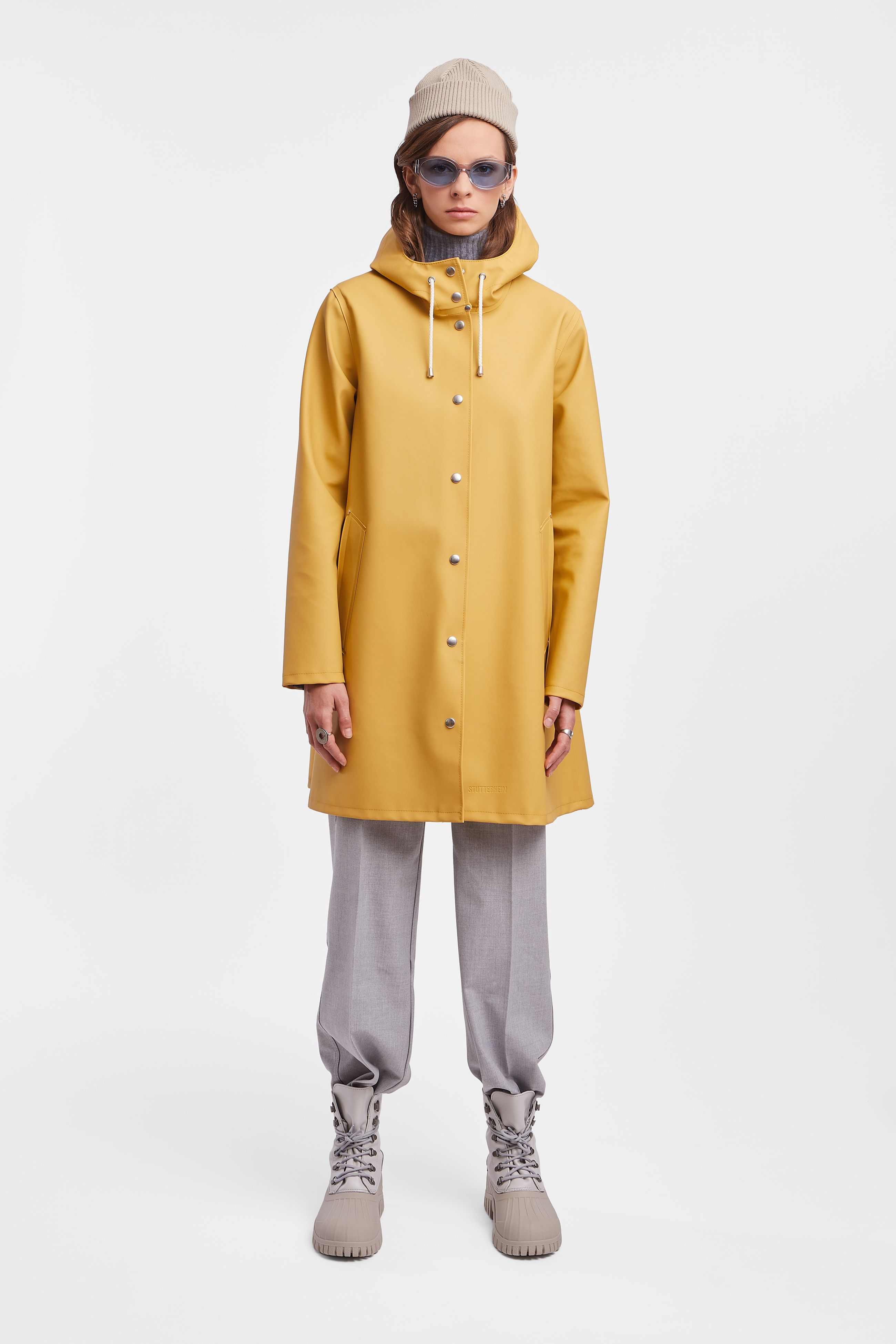 stutterheim mosebacke raincoat chai women jackets raincoats