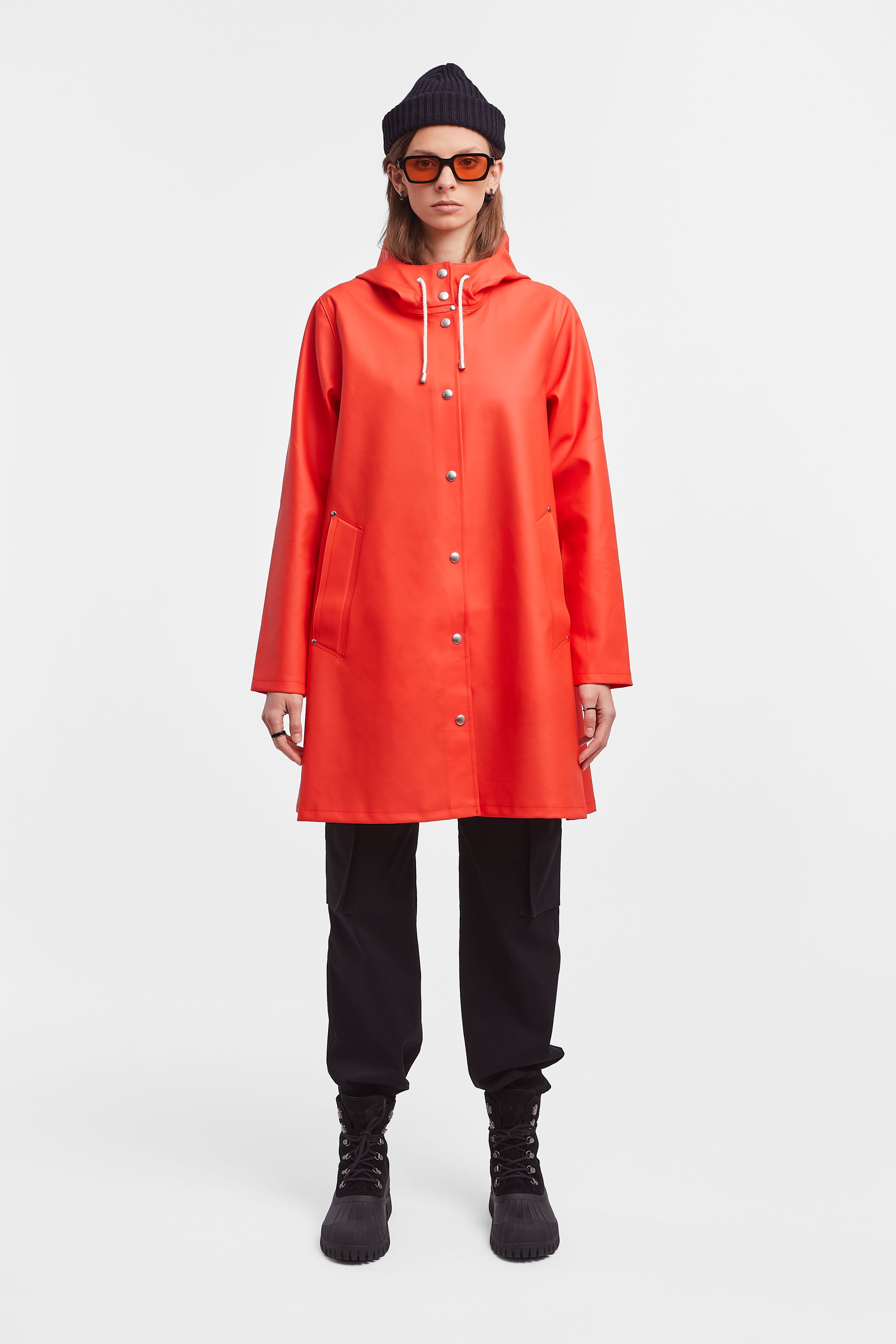 stutterheim mosebacke raincoat fade red women jackets raincoats