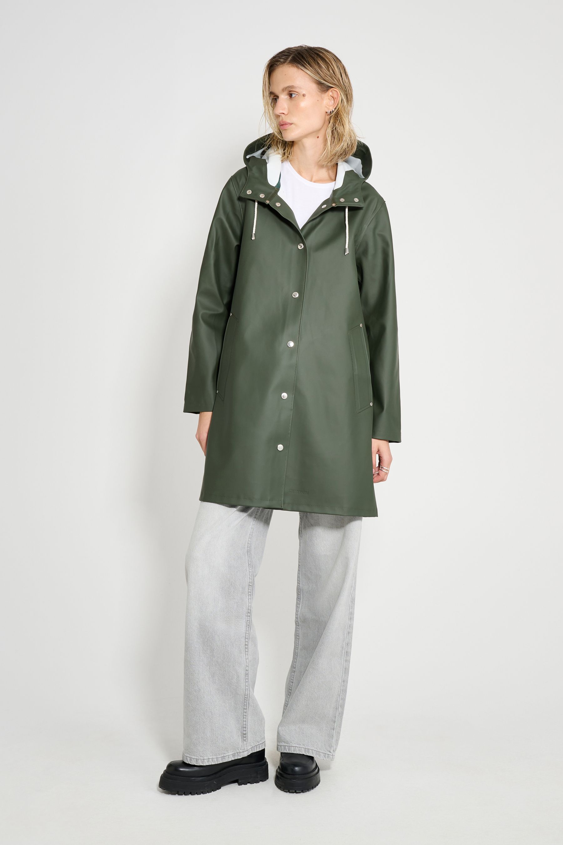 stutterheim mosebacke raincoat green women jackets raincoats