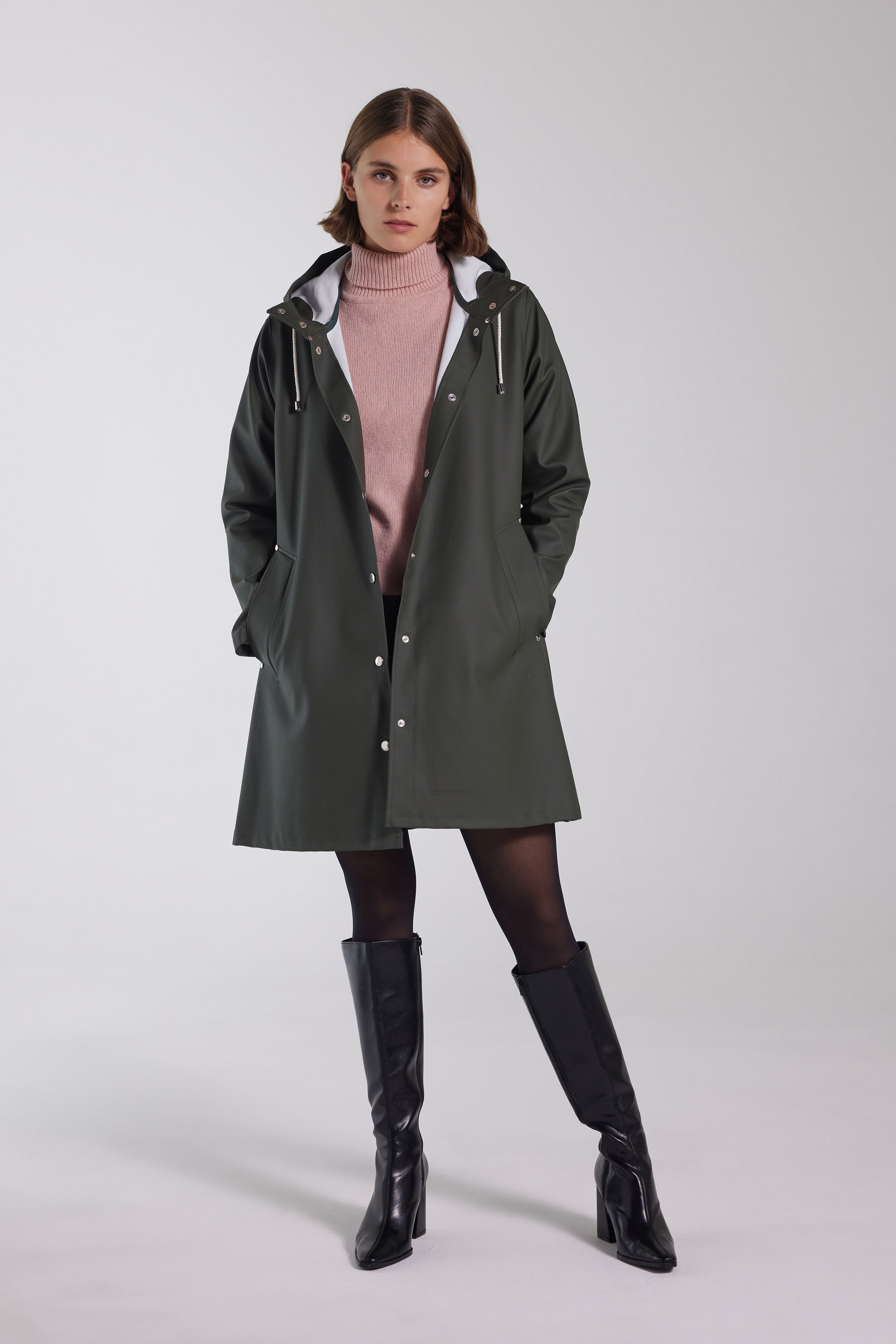 stutterheim mosebacke raincoat green women jackets raincoats