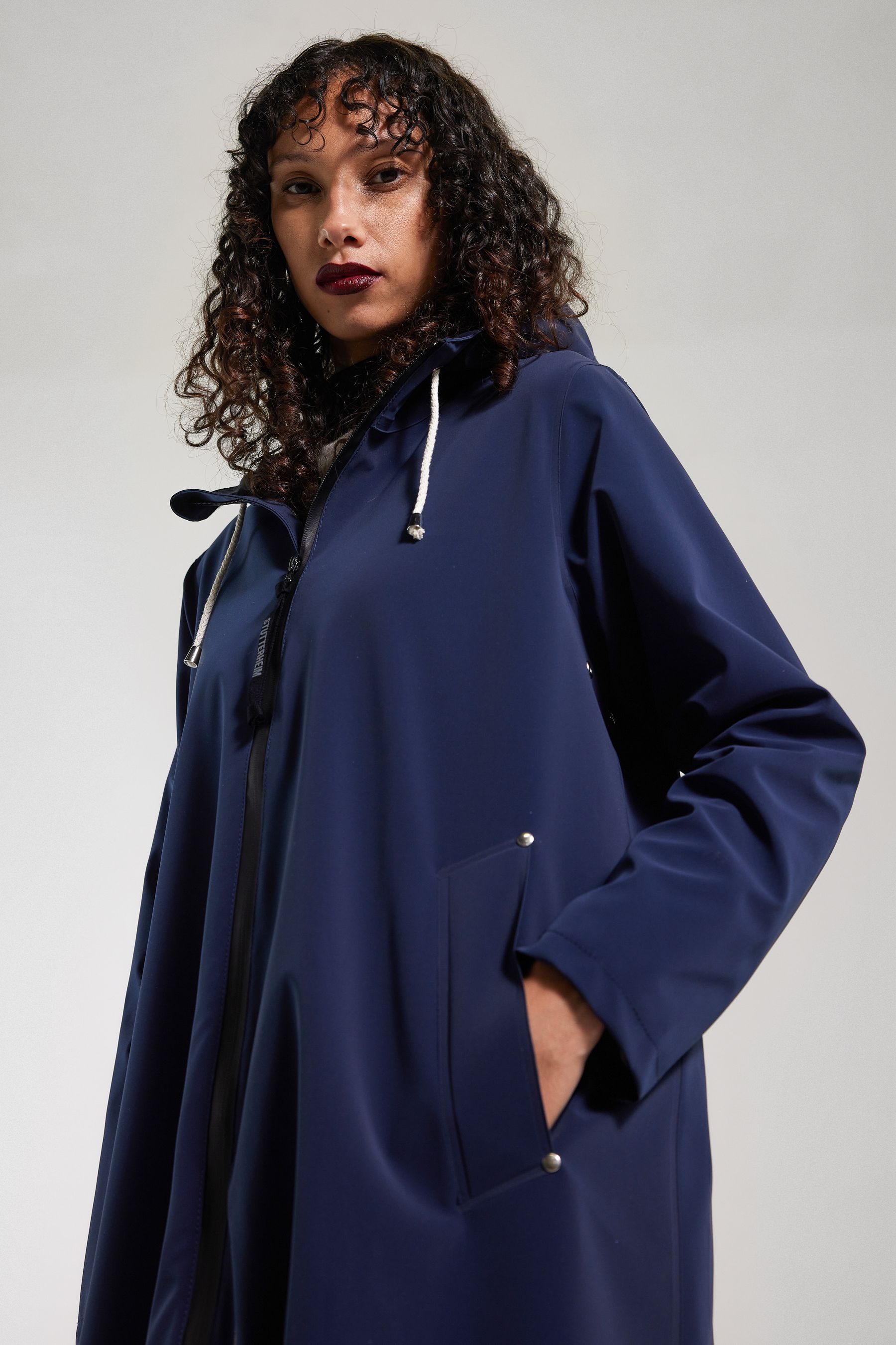 stutterheim mosebacke lightweight matte zip raincoat navy women jackets raincoats