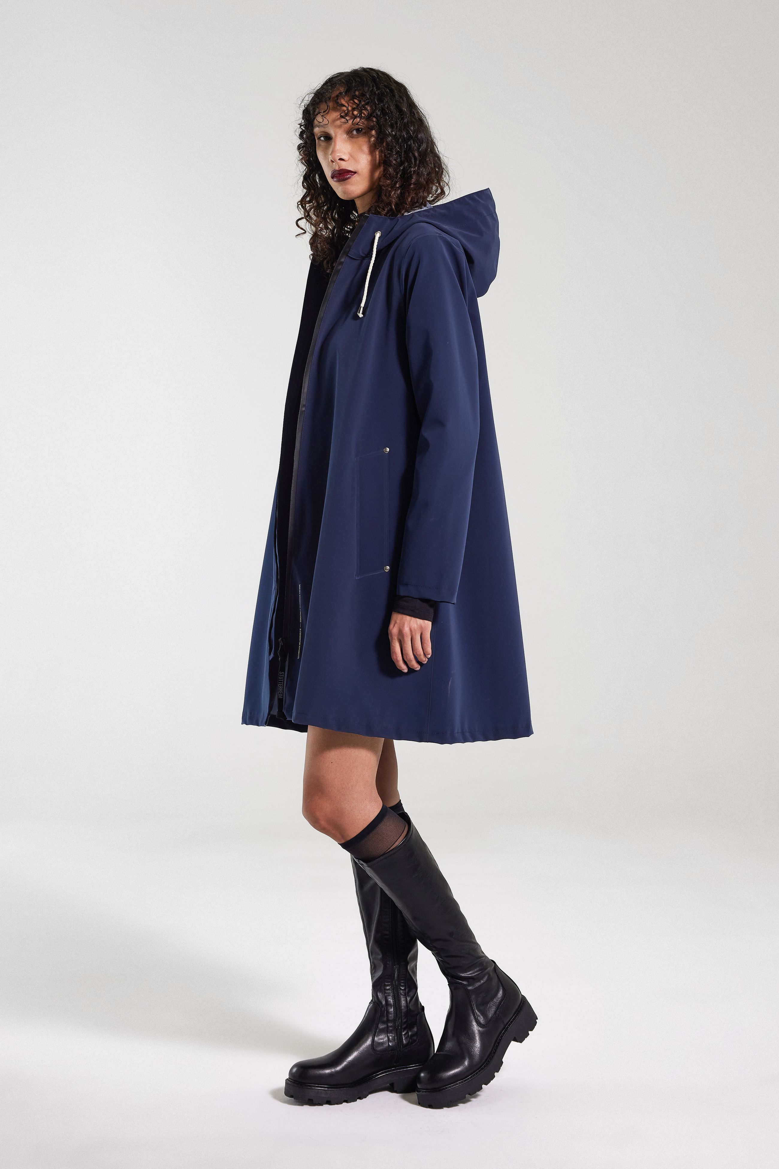 Stutterheim Mosebacke Lightweight Matte Zip Raincoat