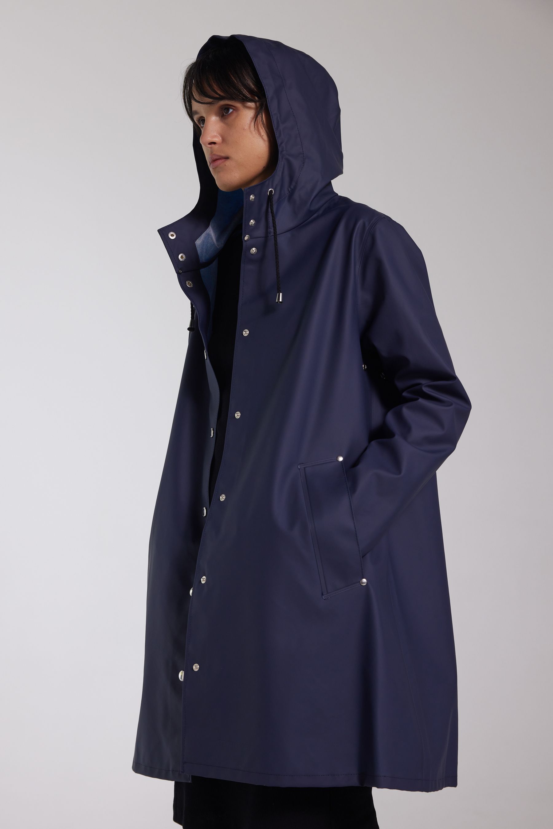 stutterheim mosebacke lightweight raincoat navy women jackets raincoats