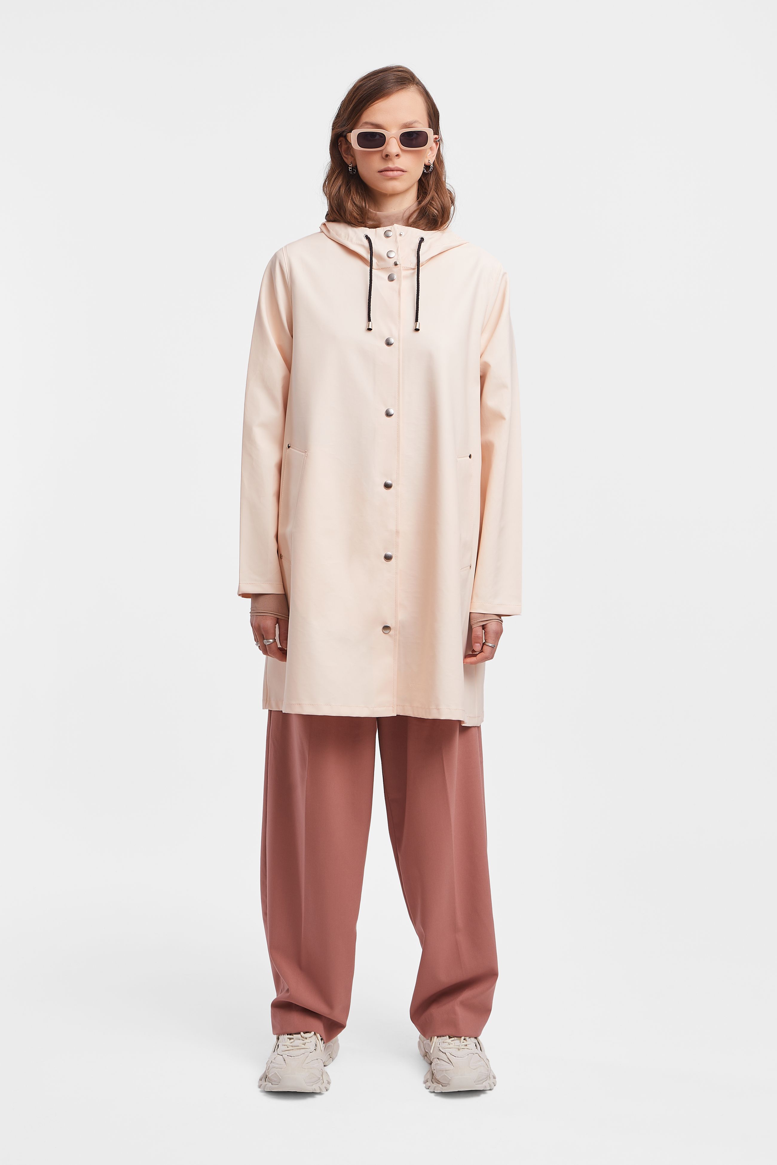 stutterheim mosebacke lightweight raincoat peach women jackets raincoats