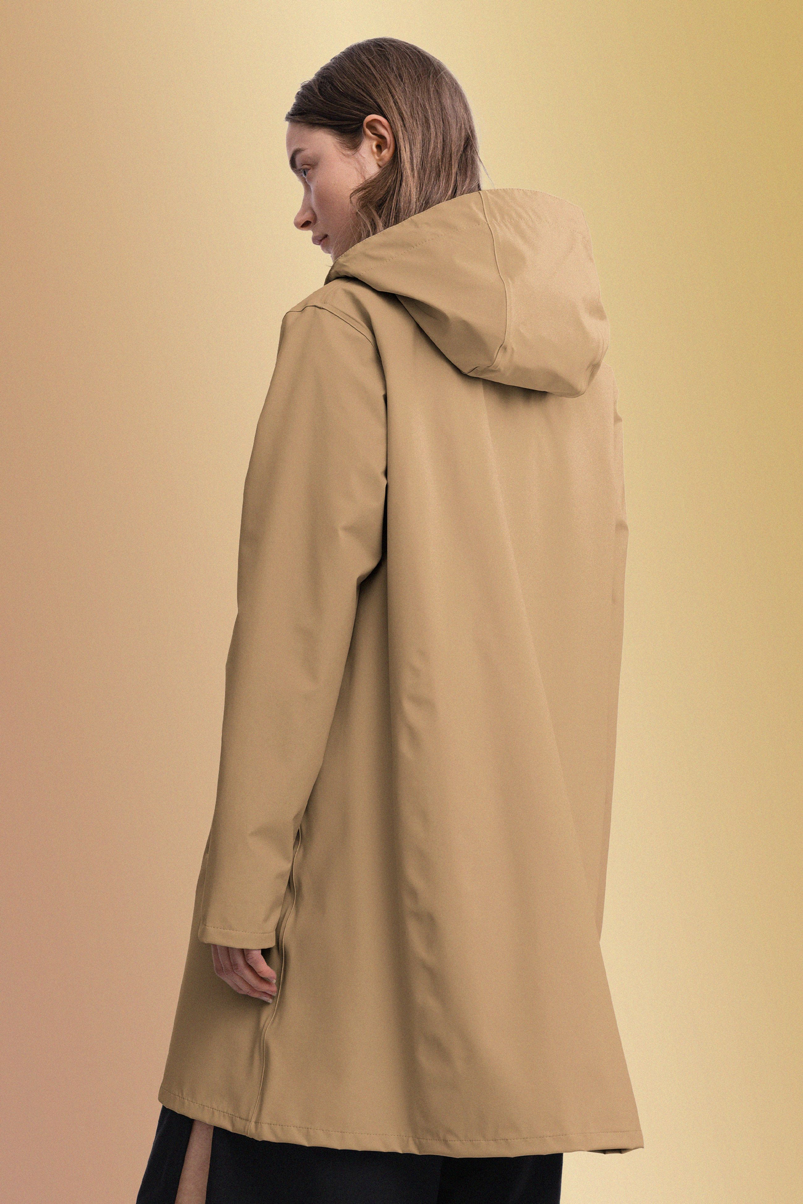 stutterheim mosebacke lightweight raincoat sand women jackets raincoats