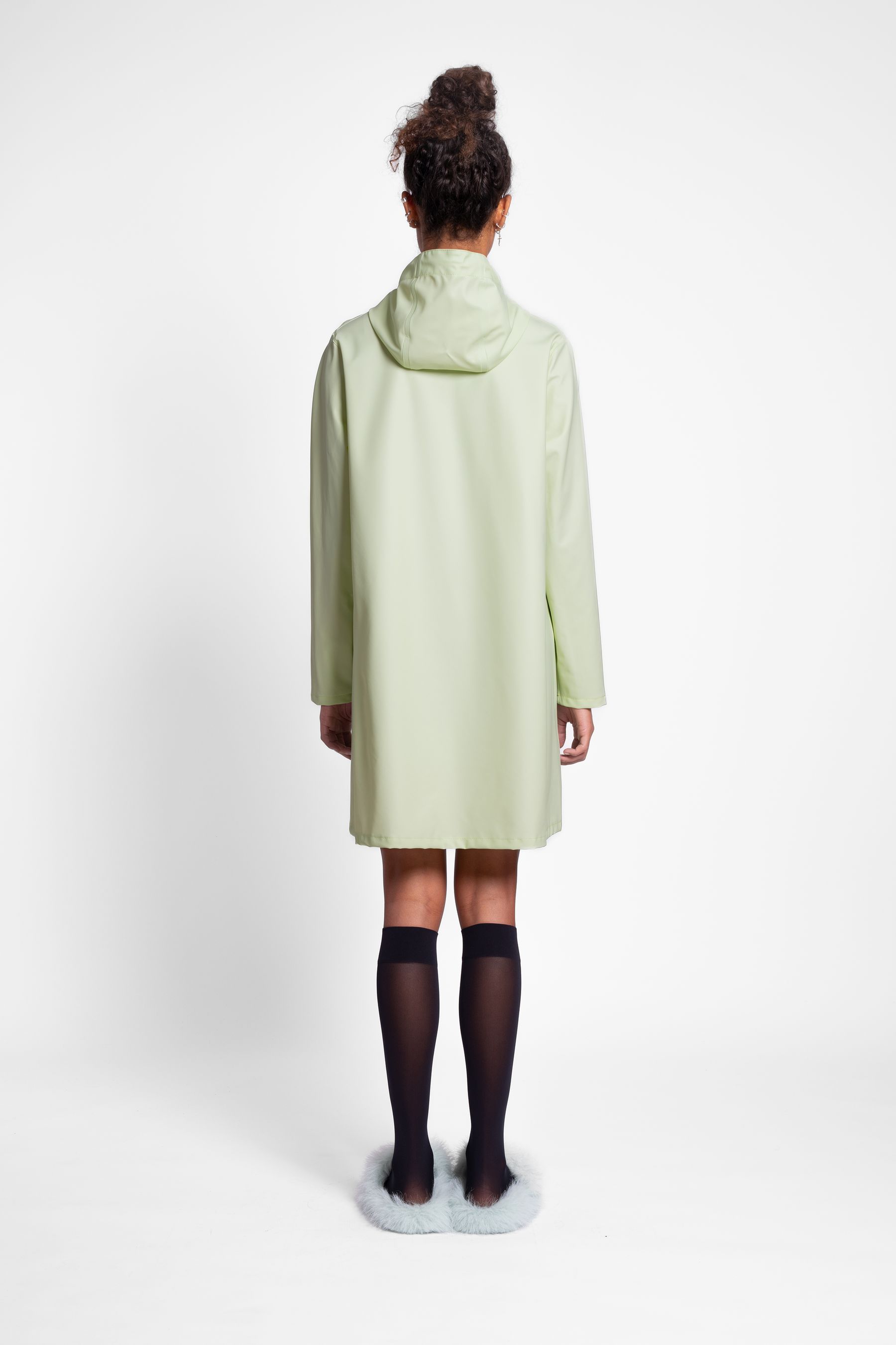 stutterheim mosebacke lightweight raincoat seafoam green women jackets raincoats