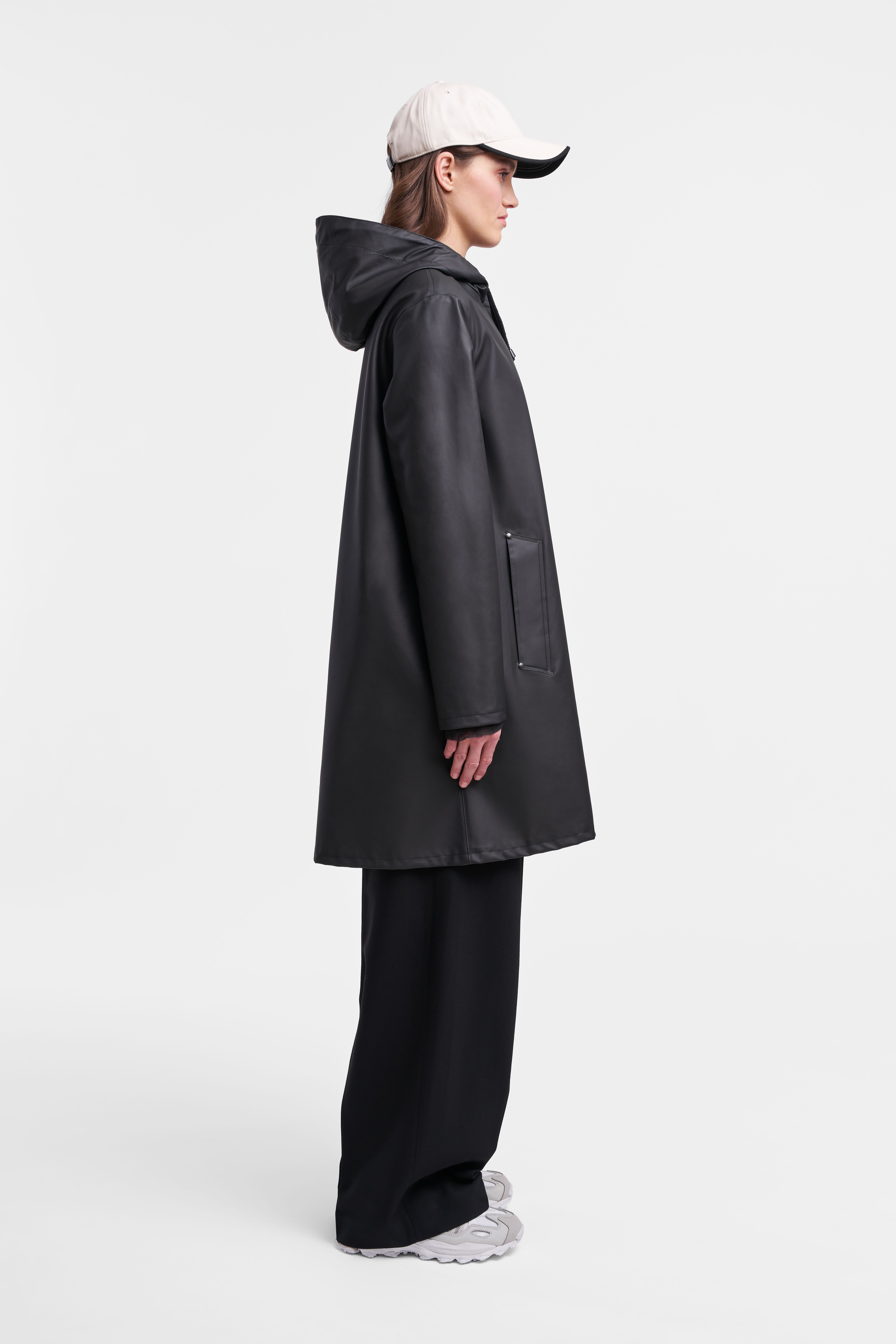 Mosebacke Lightweight Zip Raincoat Black STUTTERHEIM GB