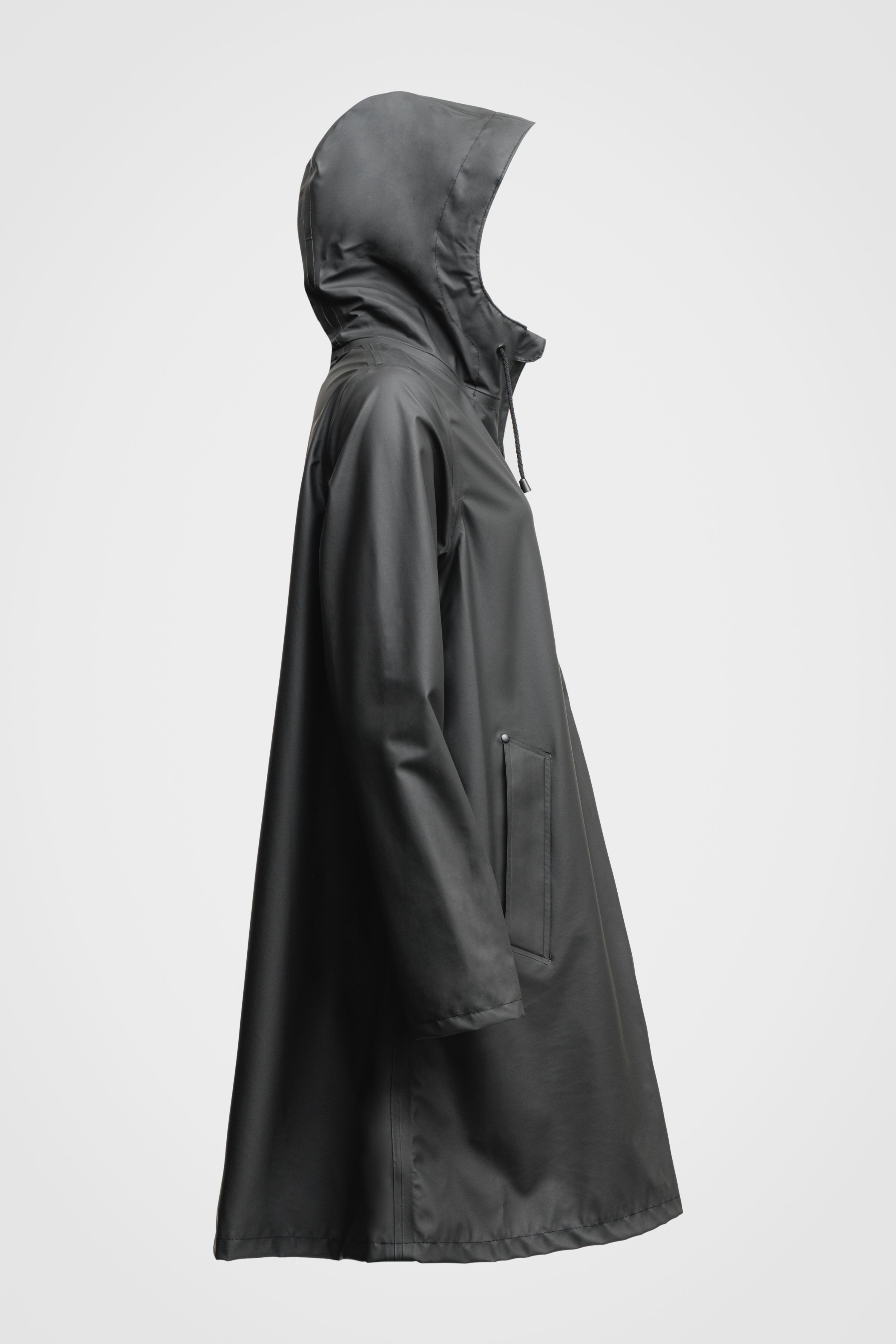 Stutterheim Mosebackeロングレインコートブラック Stutterheim Mosebackeロングレインコートブラック (STUTTERHEIM