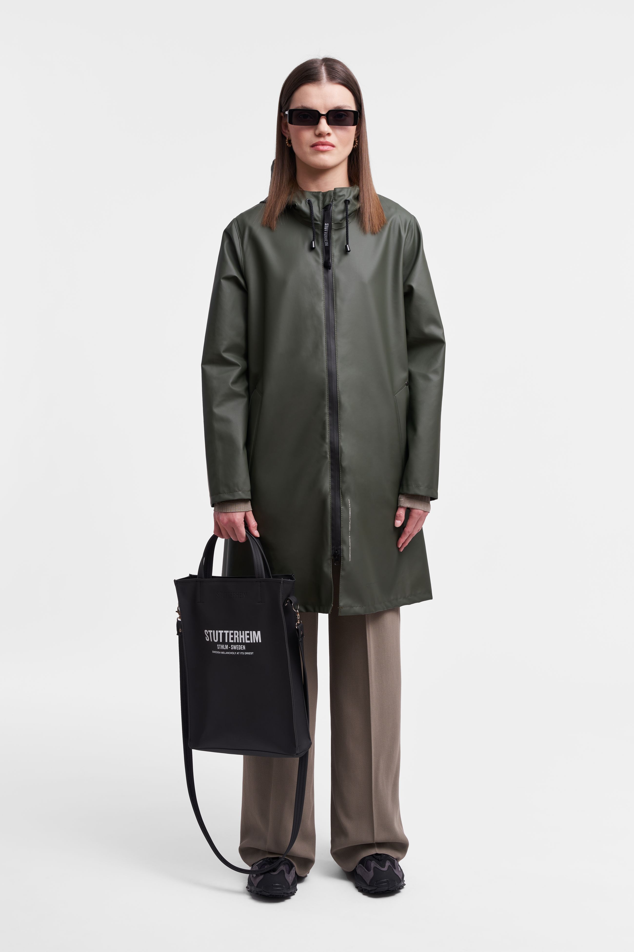 stutterheim mosebacke lightweight zip raincoat green women jackets raincoats