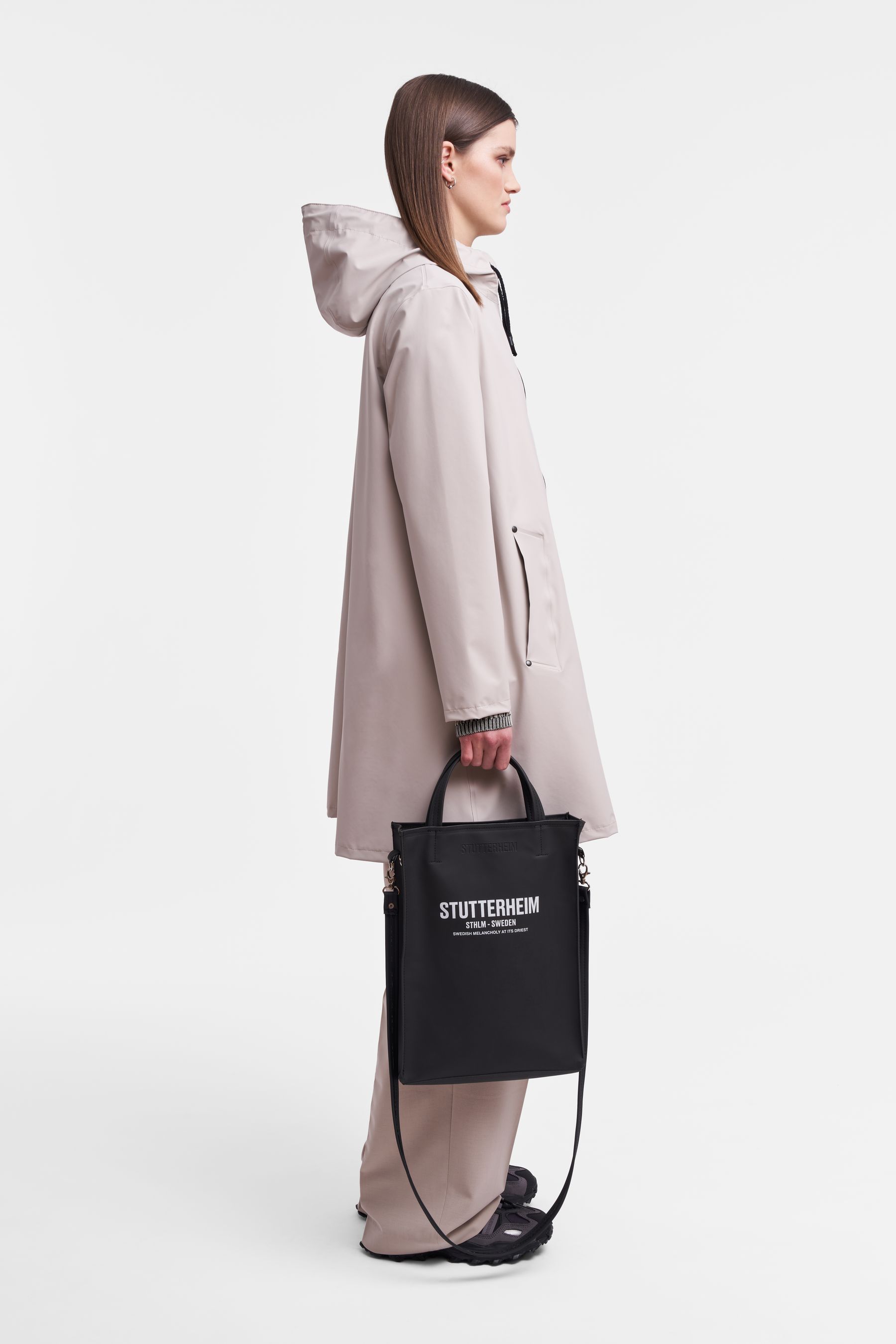 stutterheim mosebacke lightweight zip raincoat light sand women jackets raincoats