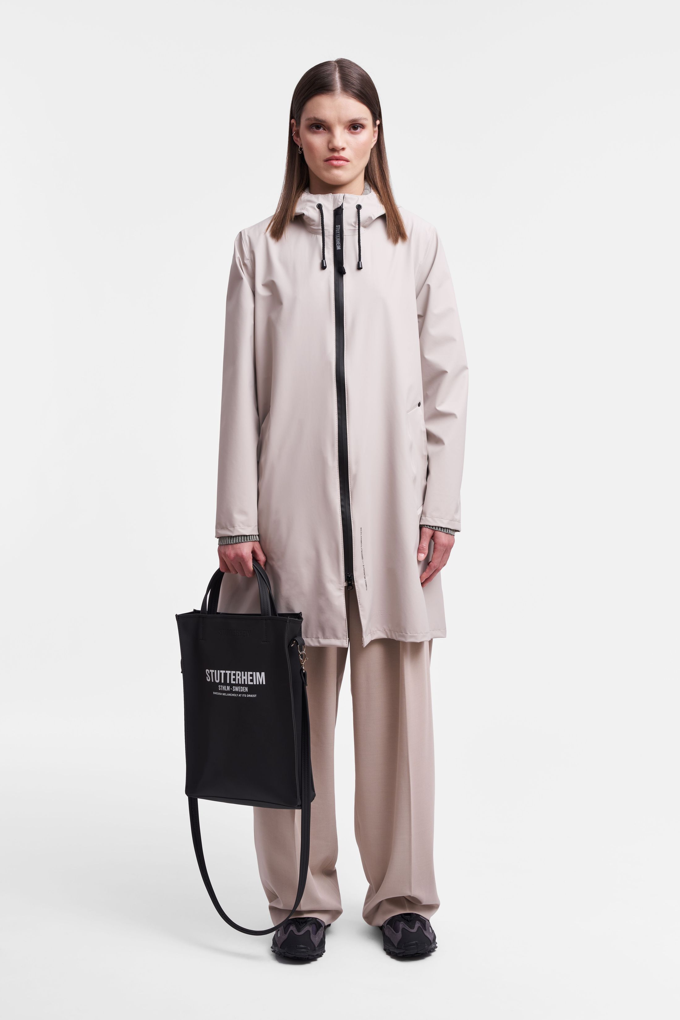 stutterheim mosebacke lightweight zip raincoat light sand women jackets raincoats