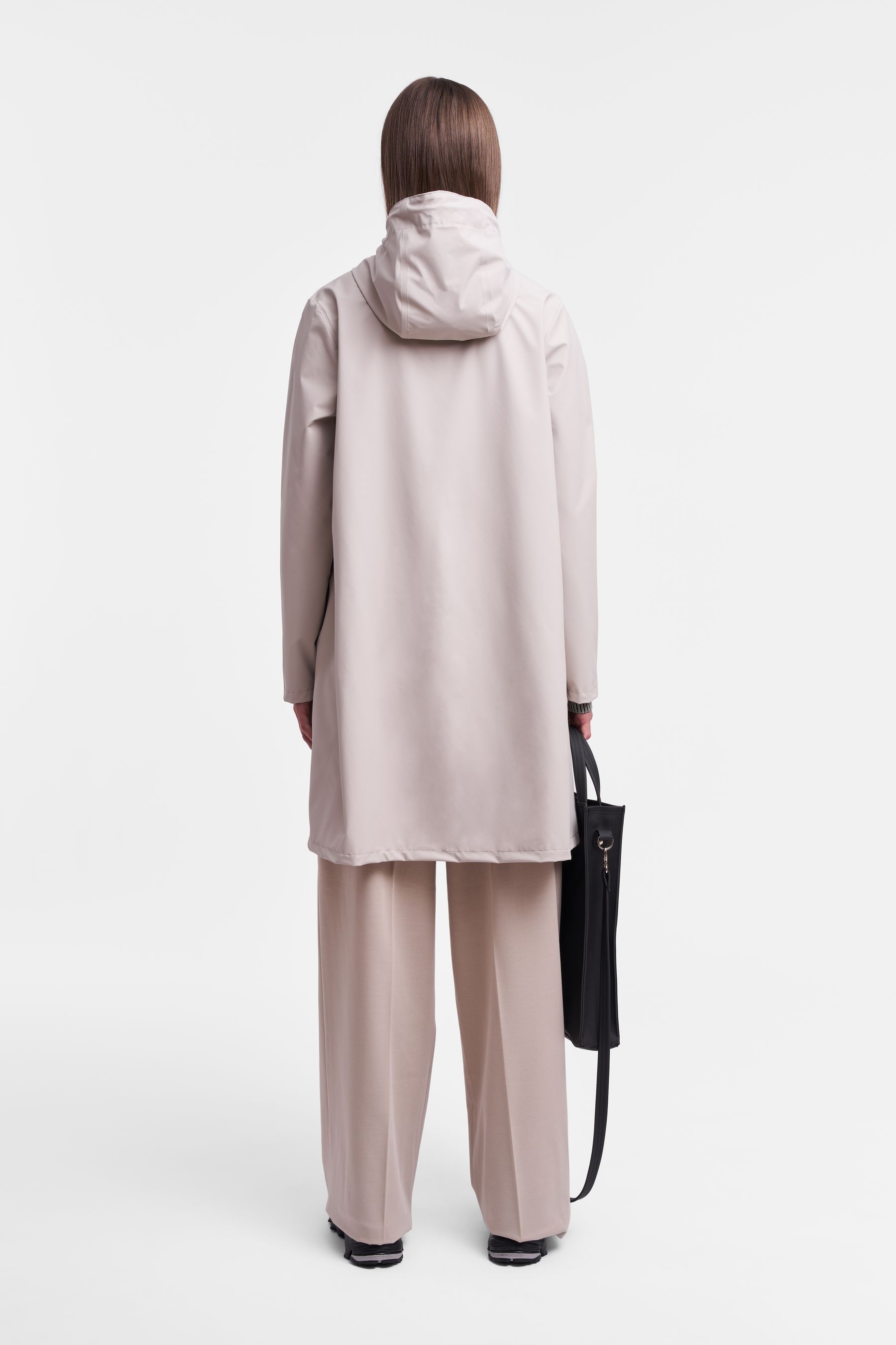 stutterheim mosebacke lightweight zip raincoat light sand women jackets raincoats