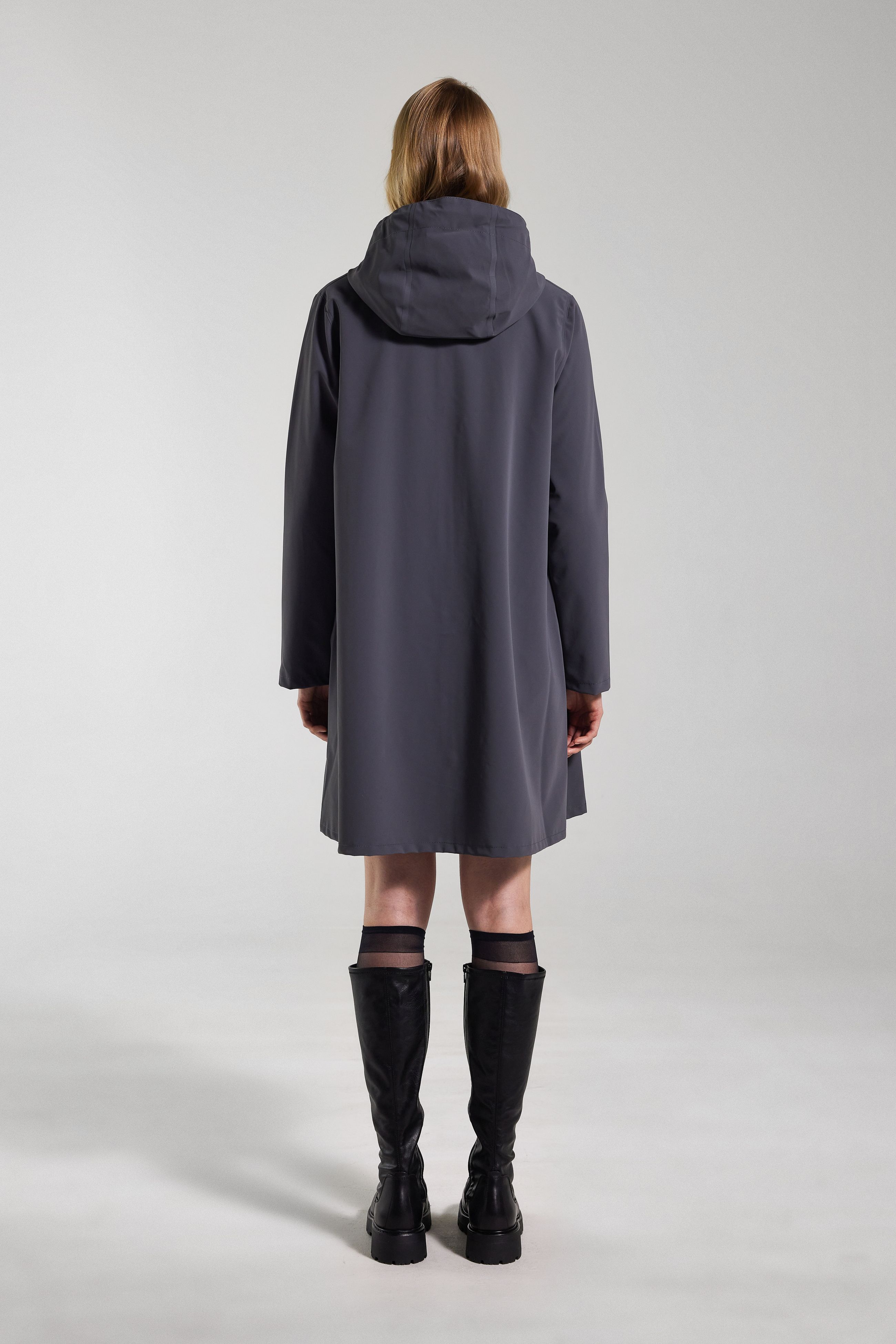 Stutterheim Mosebacke Lightweight Zip Matte Raincoat In Metal