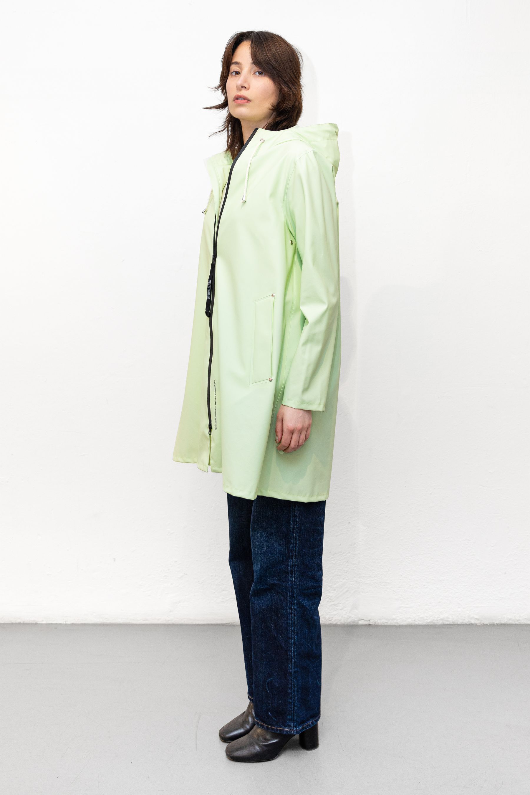 stutterheim mosebacke lightweight zip raincoat seafoam green women jackets