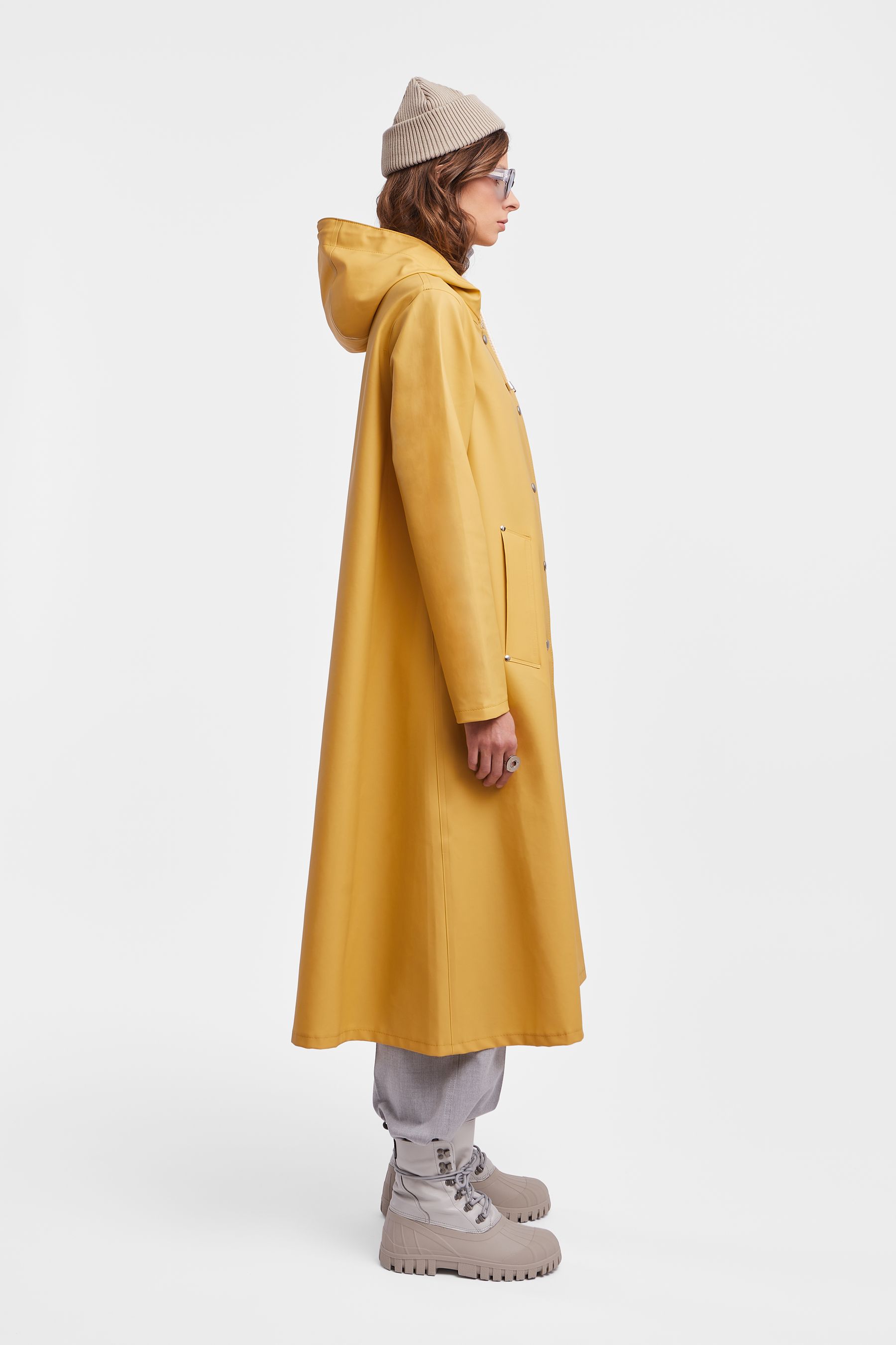 stutterheim mosebacke long raincoat chai women jackets raincoats