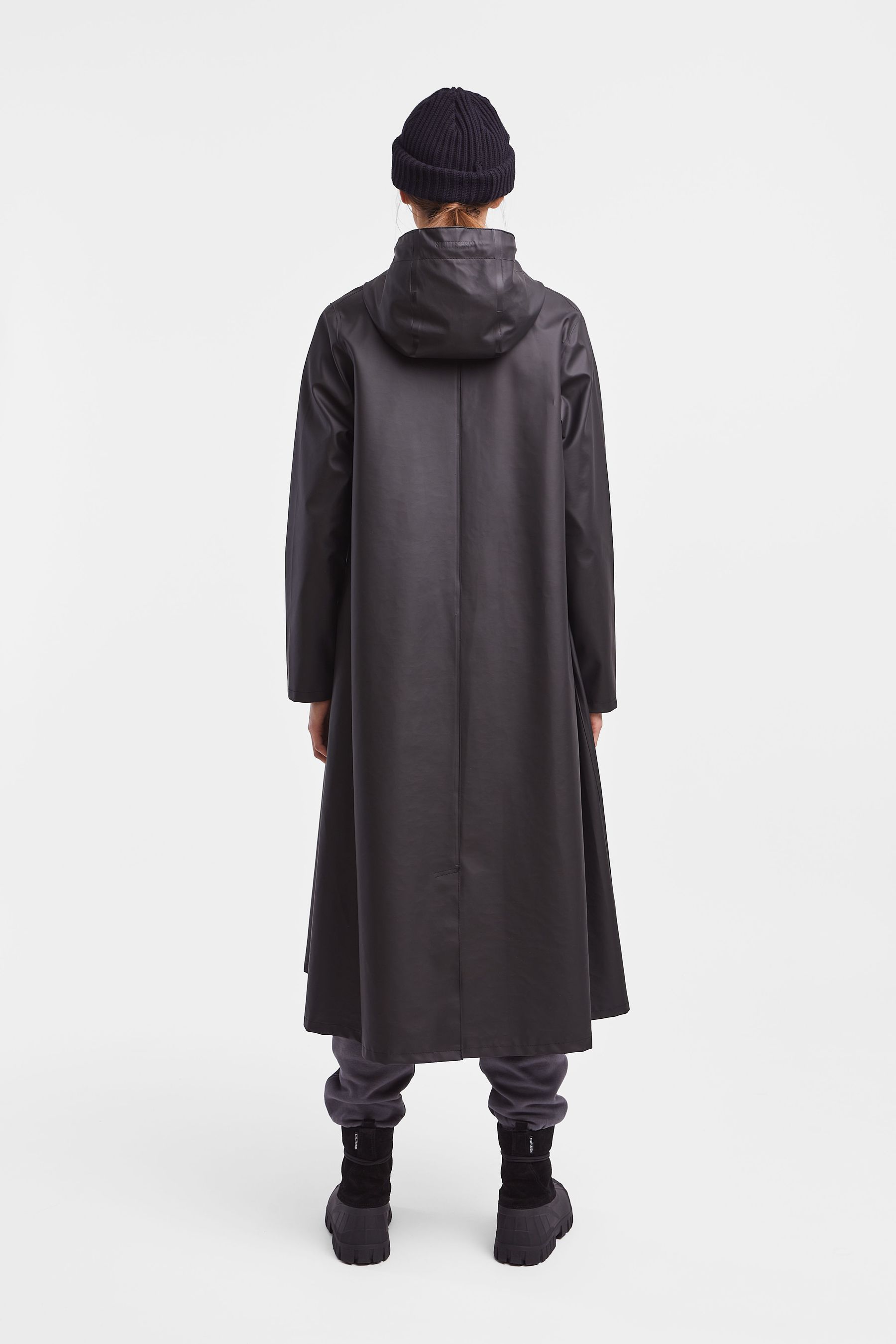 stutterheim mosebacke long lightweight zip raincoat black women jackets raincoats
