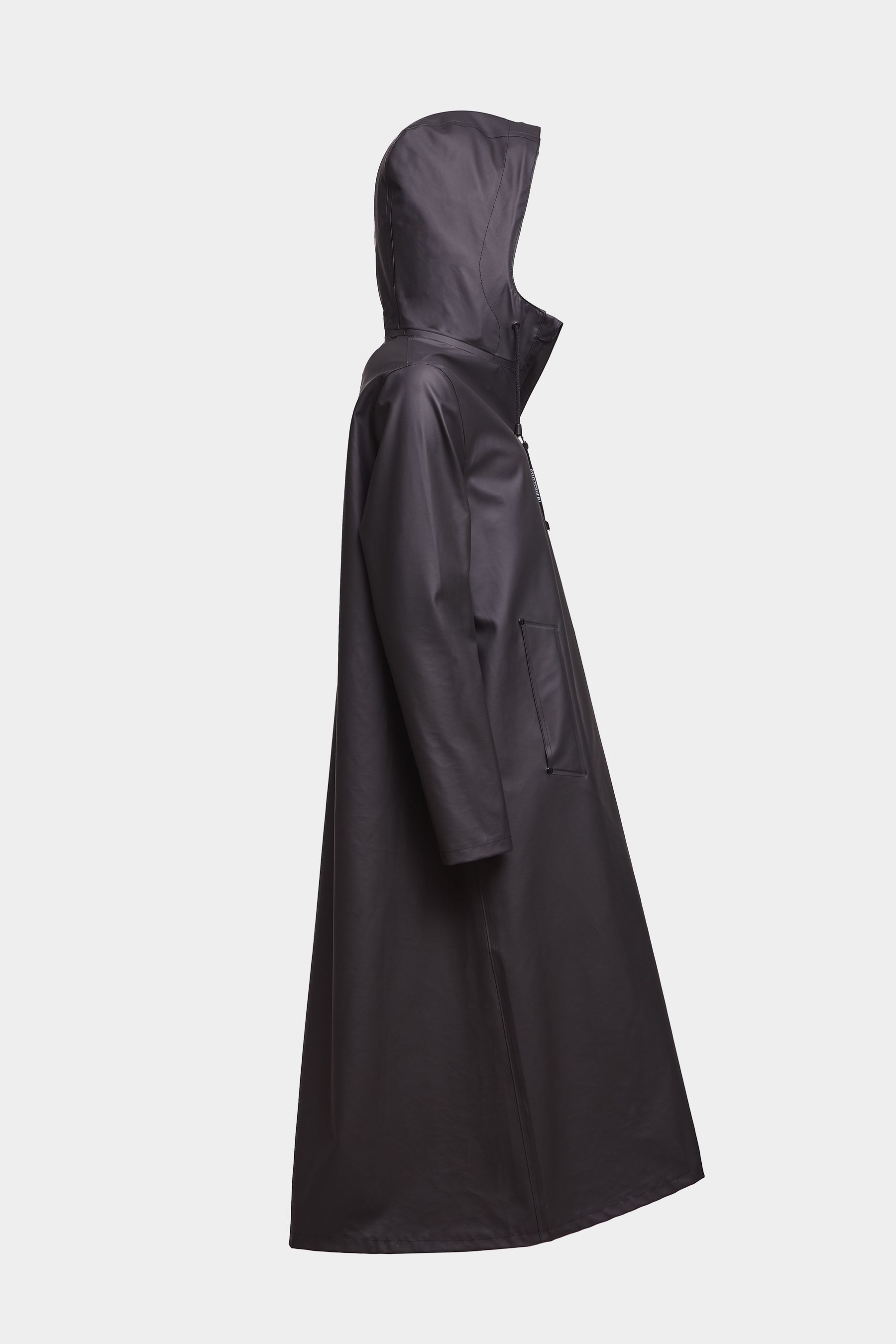 stutterheim mosebacke long lightweight zip raincoat black women jackets raincoats