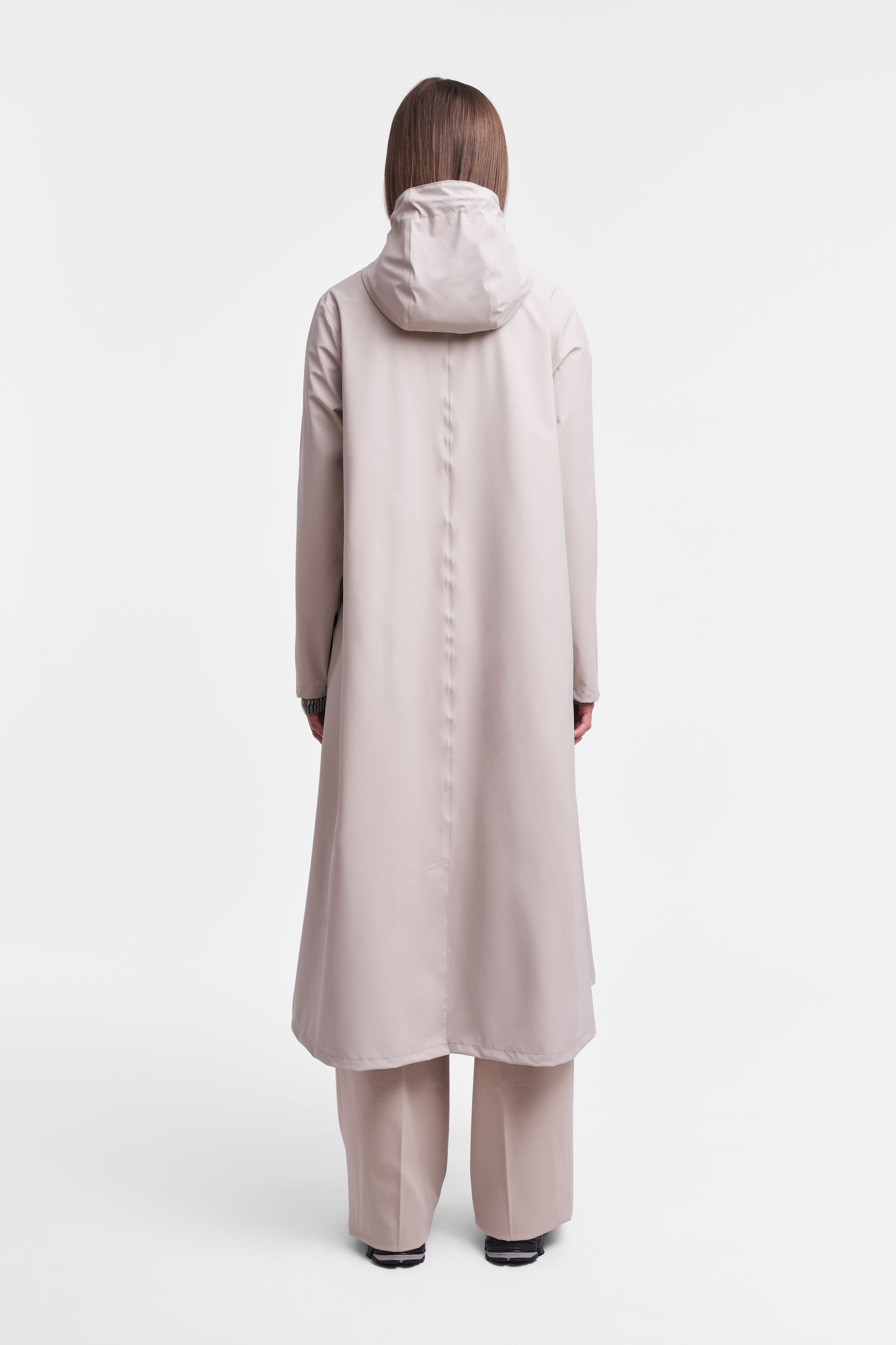 stutterheim mosebacke long lightweight zip raincoat light sand women jackets raincoats