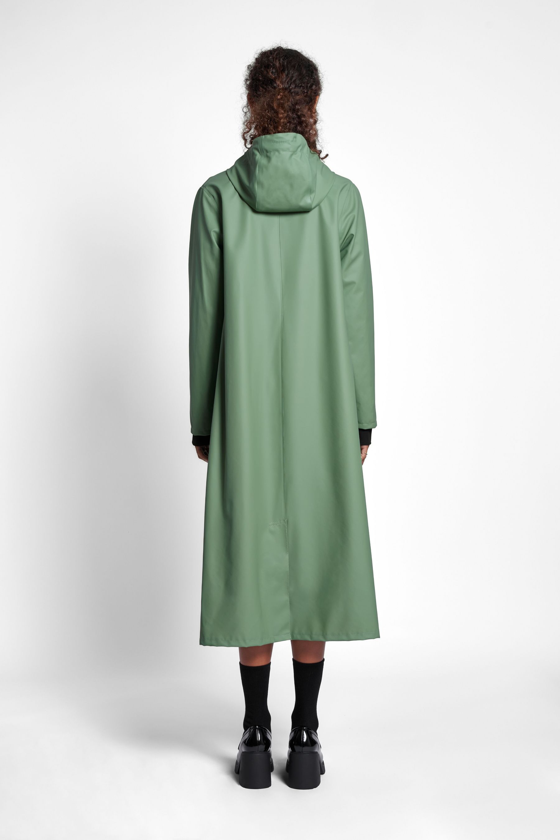 stutterheim mosebacke long zip raincoat loden green women jackets long-raincoats