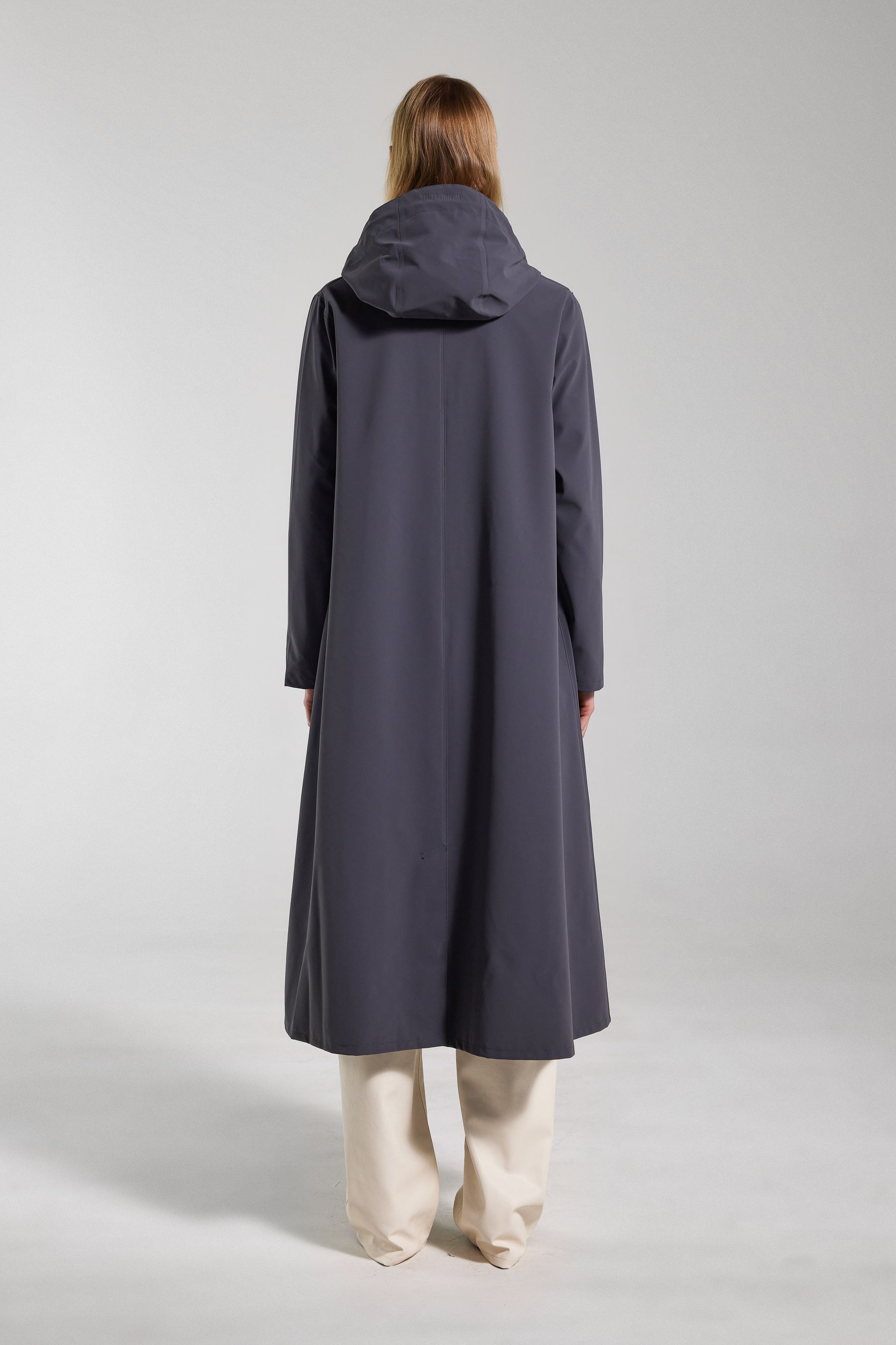 stutterheim mosebacke long lightweight zip matte raincoat metal women jackets long-raincoats