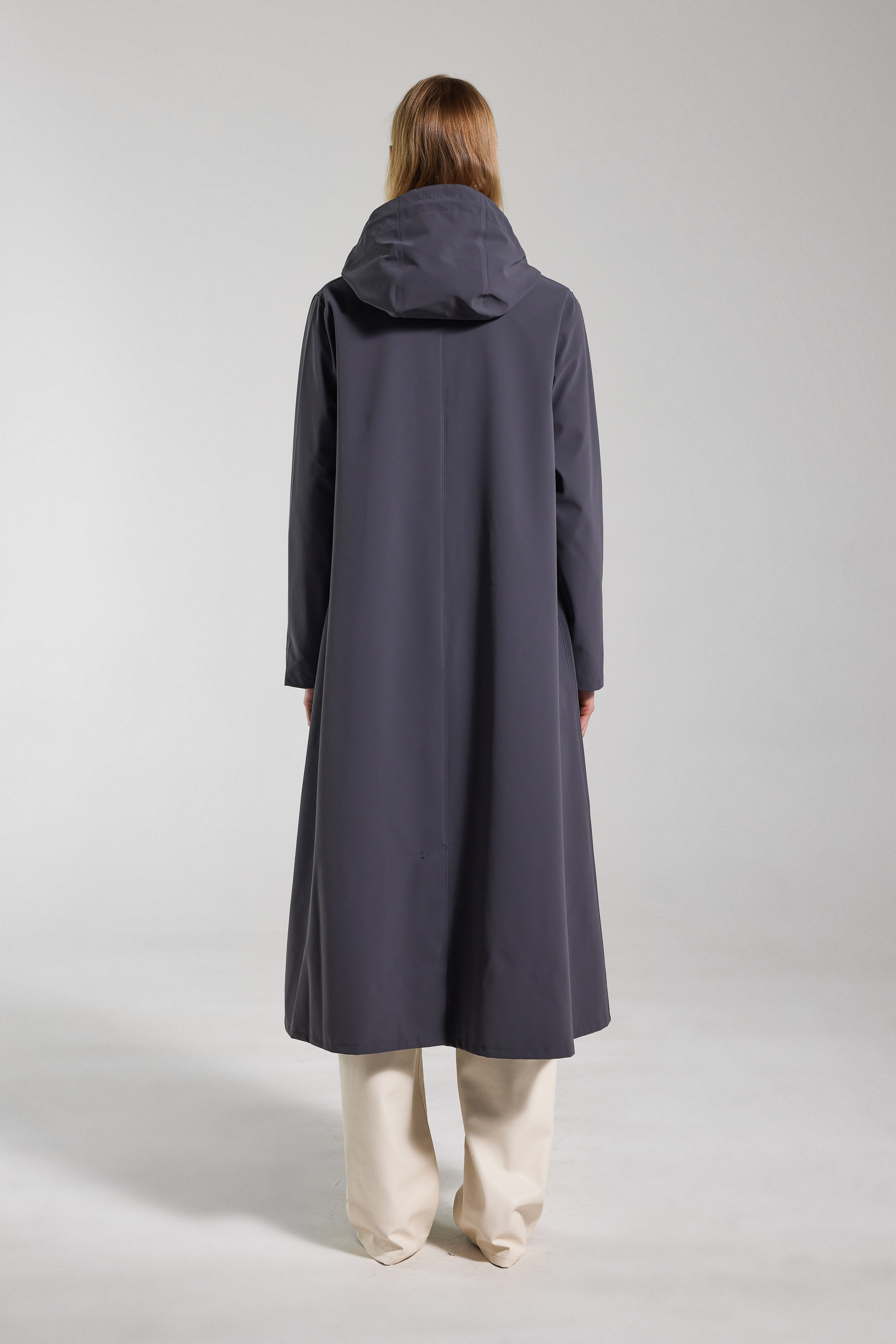 Mosebacke Long Lightweight Zip Matte Raincoat Metal