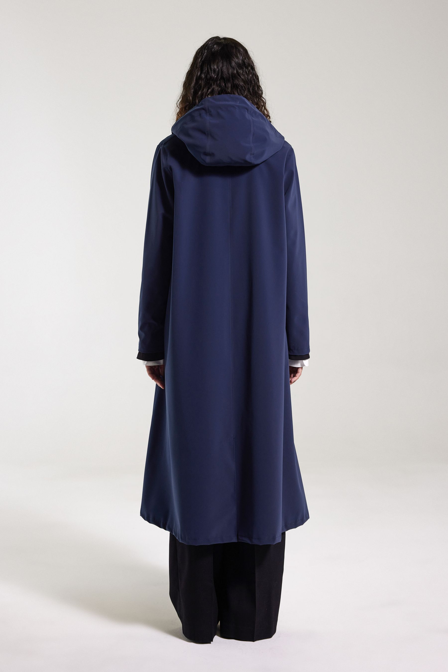 stutterheim mosebacke long lightweight zip matte raincoat navy women jackets long-raincoats