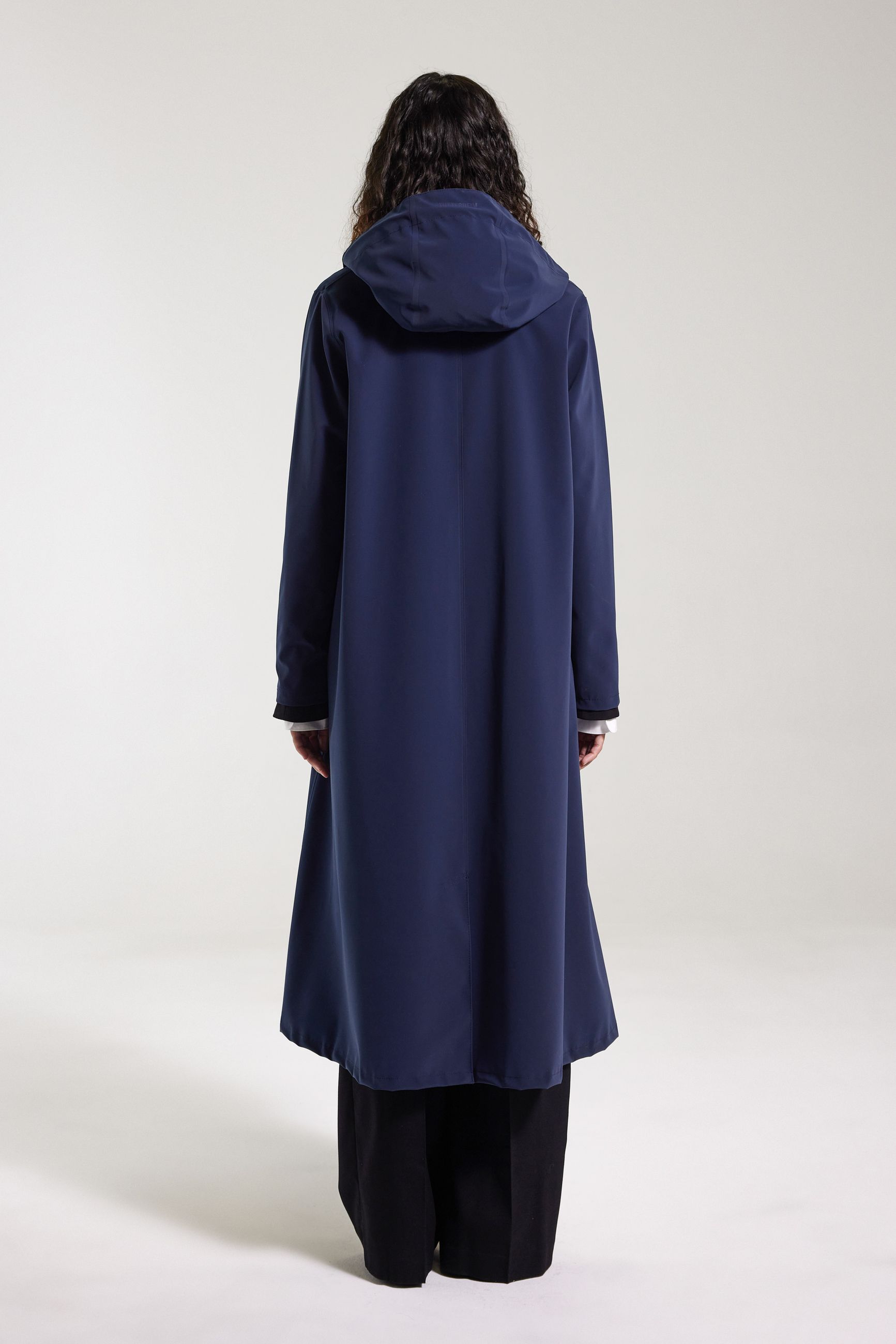 Mosebacke Long Lightweight Zip Matte Raincoat Navy | STUTTERHEIM US