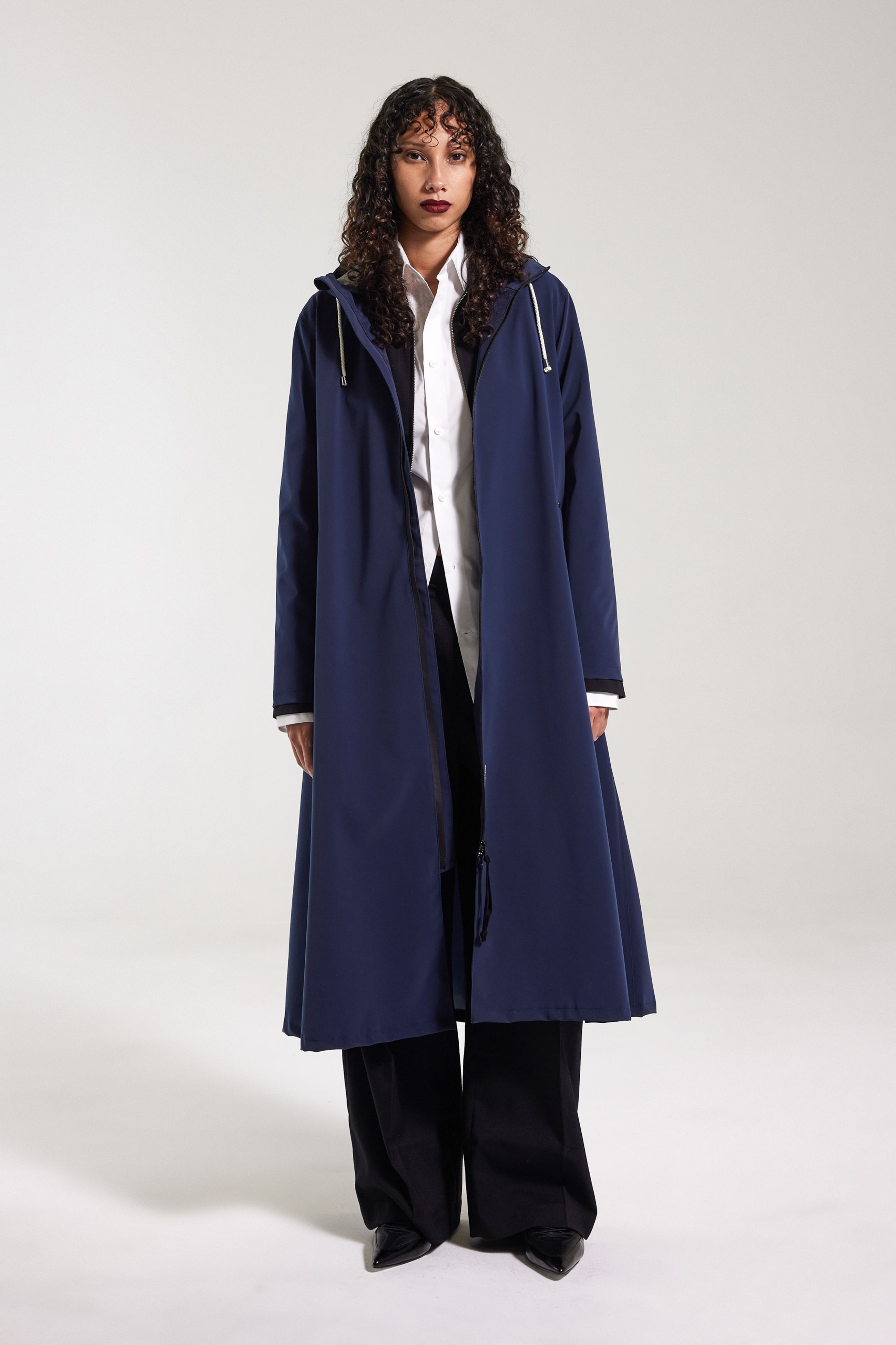 stutterheim mosebacke long lightweight zip matte raincoat navy women jackets long-raincoats
