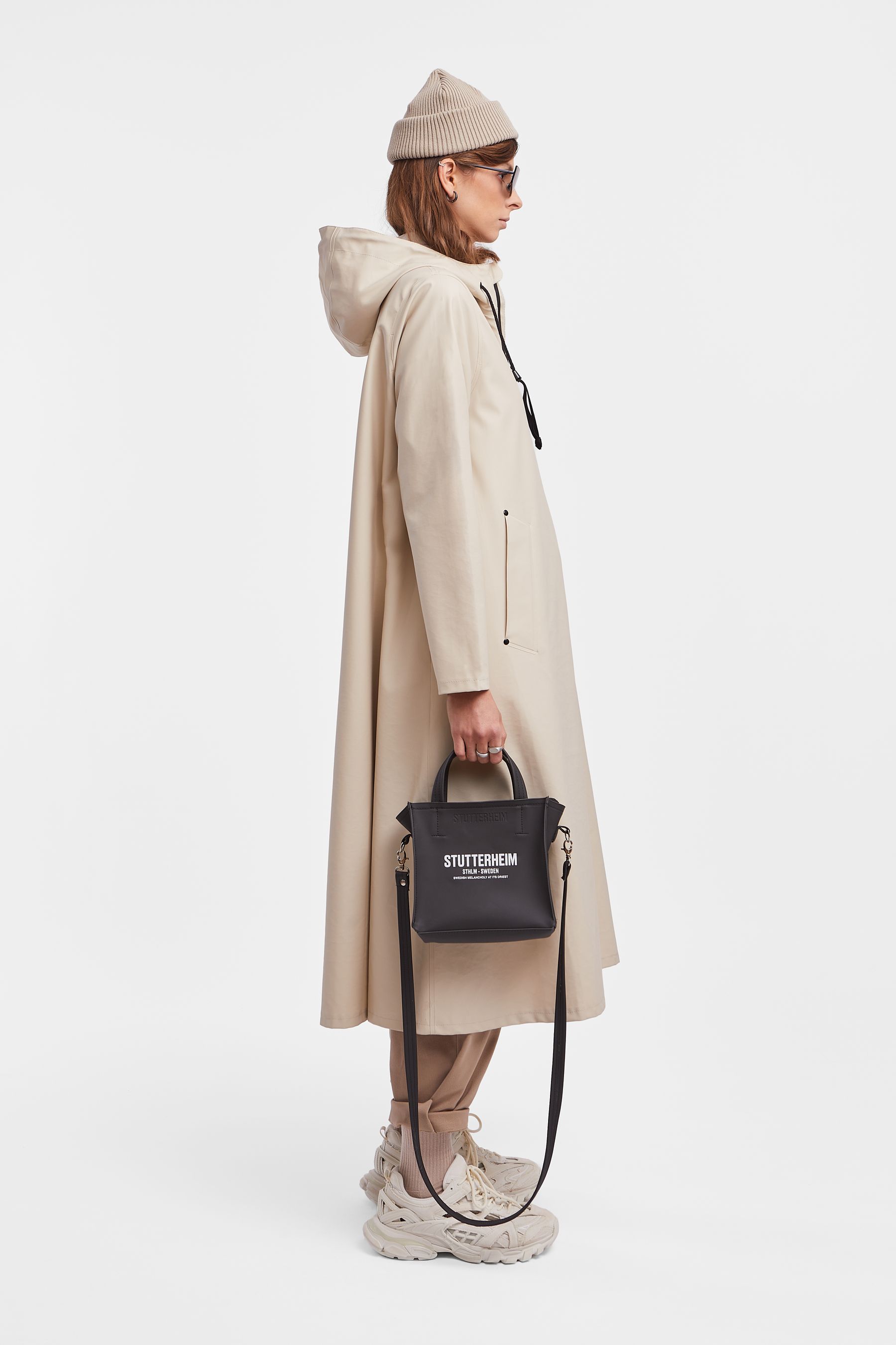 stutterheim mosebacke long lightweight zip raincoat oyster women jackets raincoats