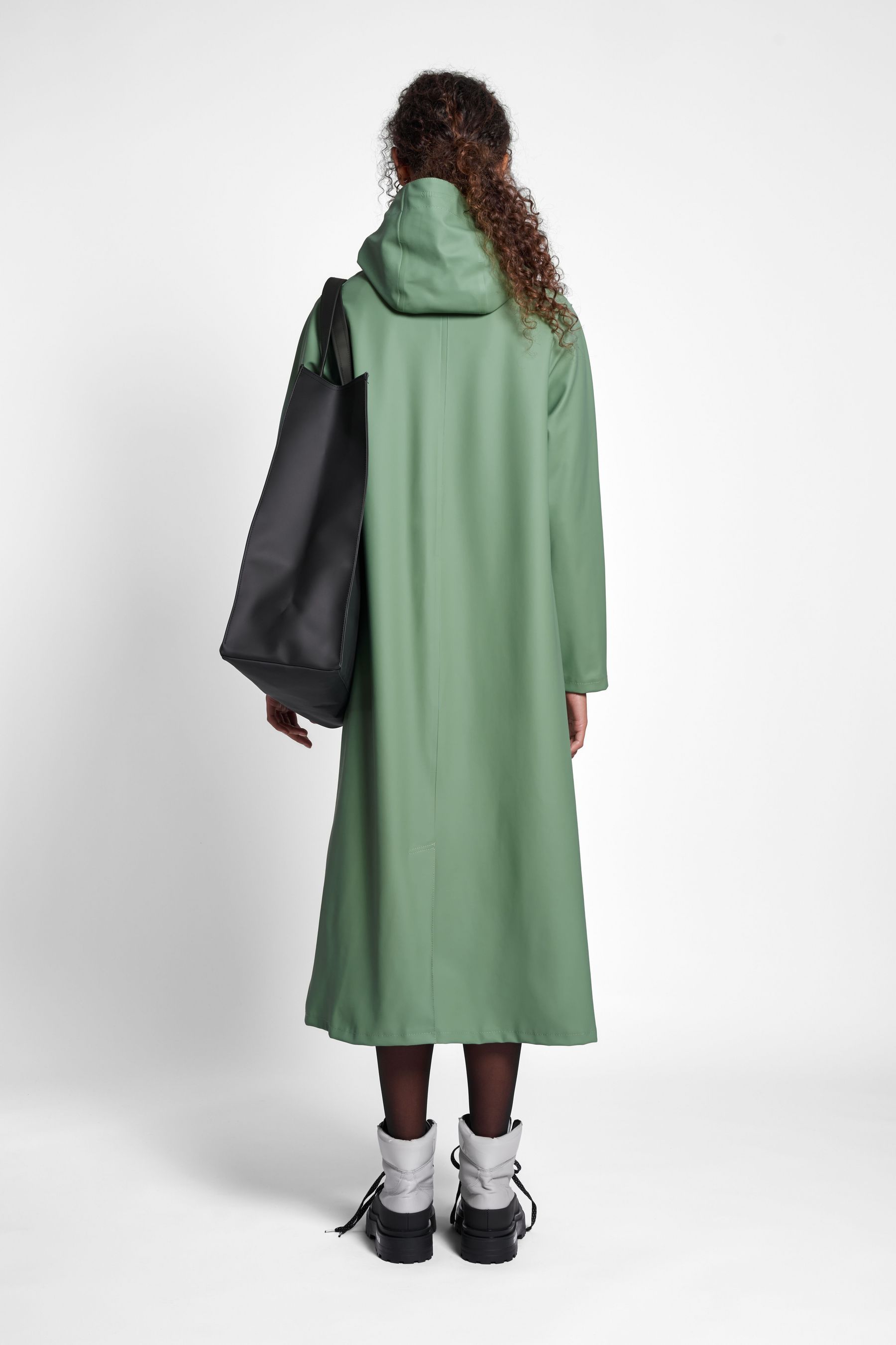 stutterheim mosebacke long raincoat loden green women jackets long-raincoats