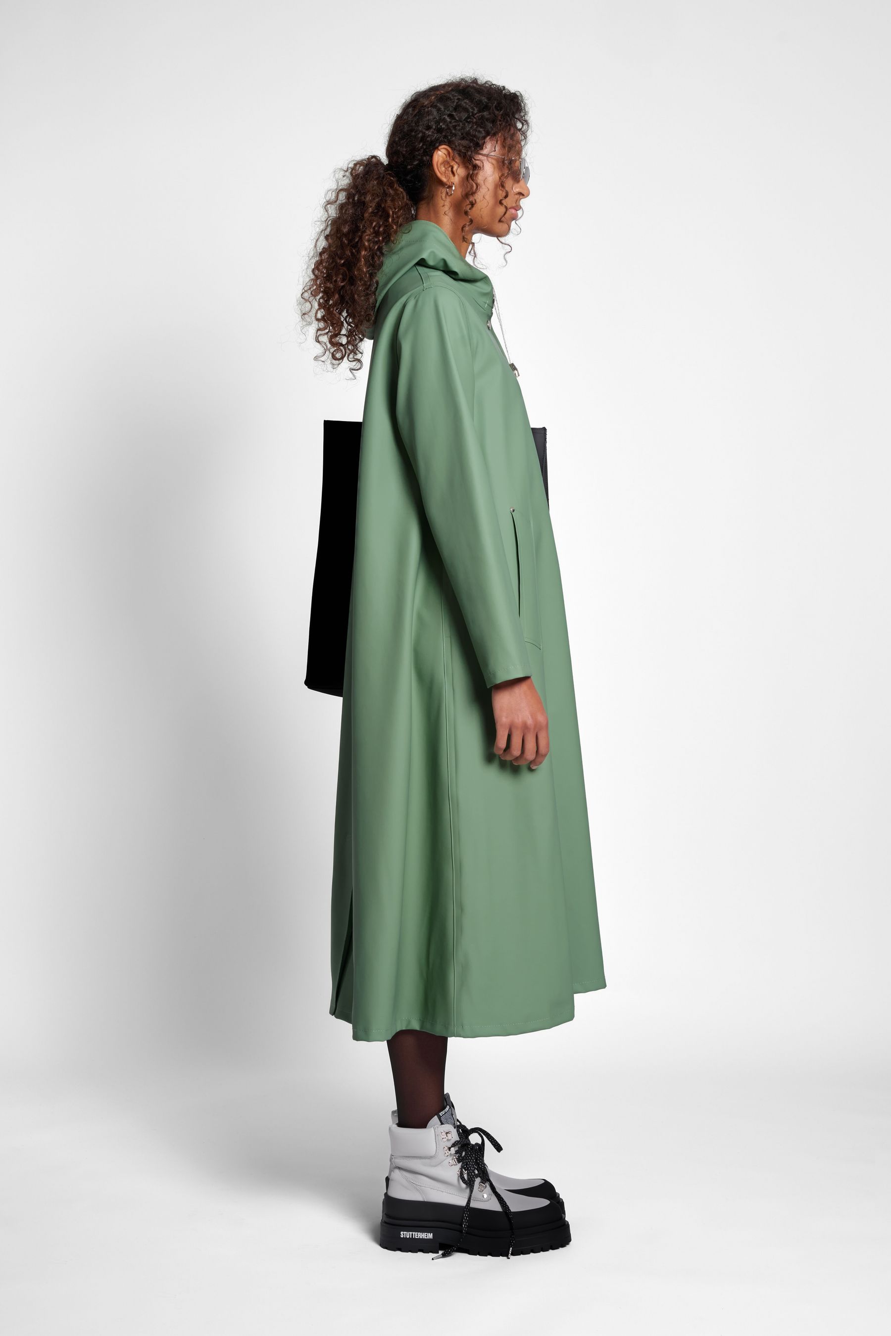 stutterheim mosebacke long raincoat loden green women jackets long-raincoats