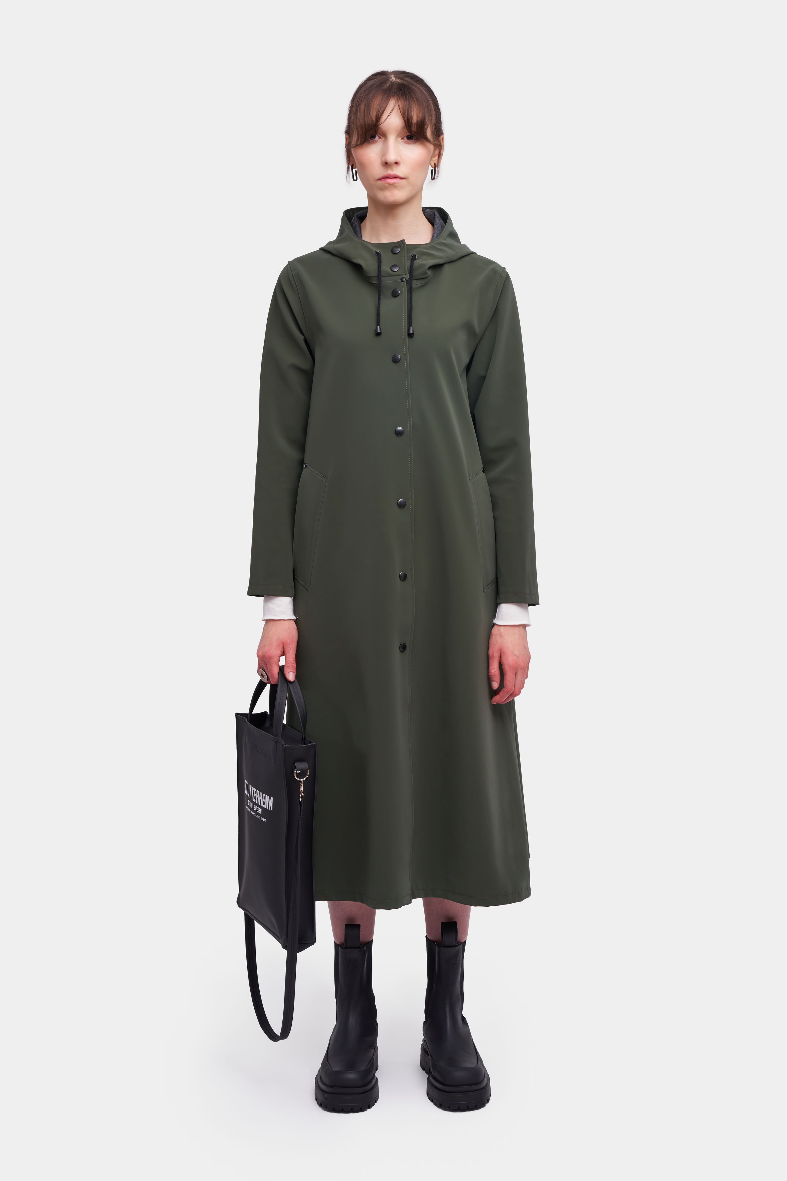 stutterheim mosebacke long matte print raincoat dark green women jackets raincoats
