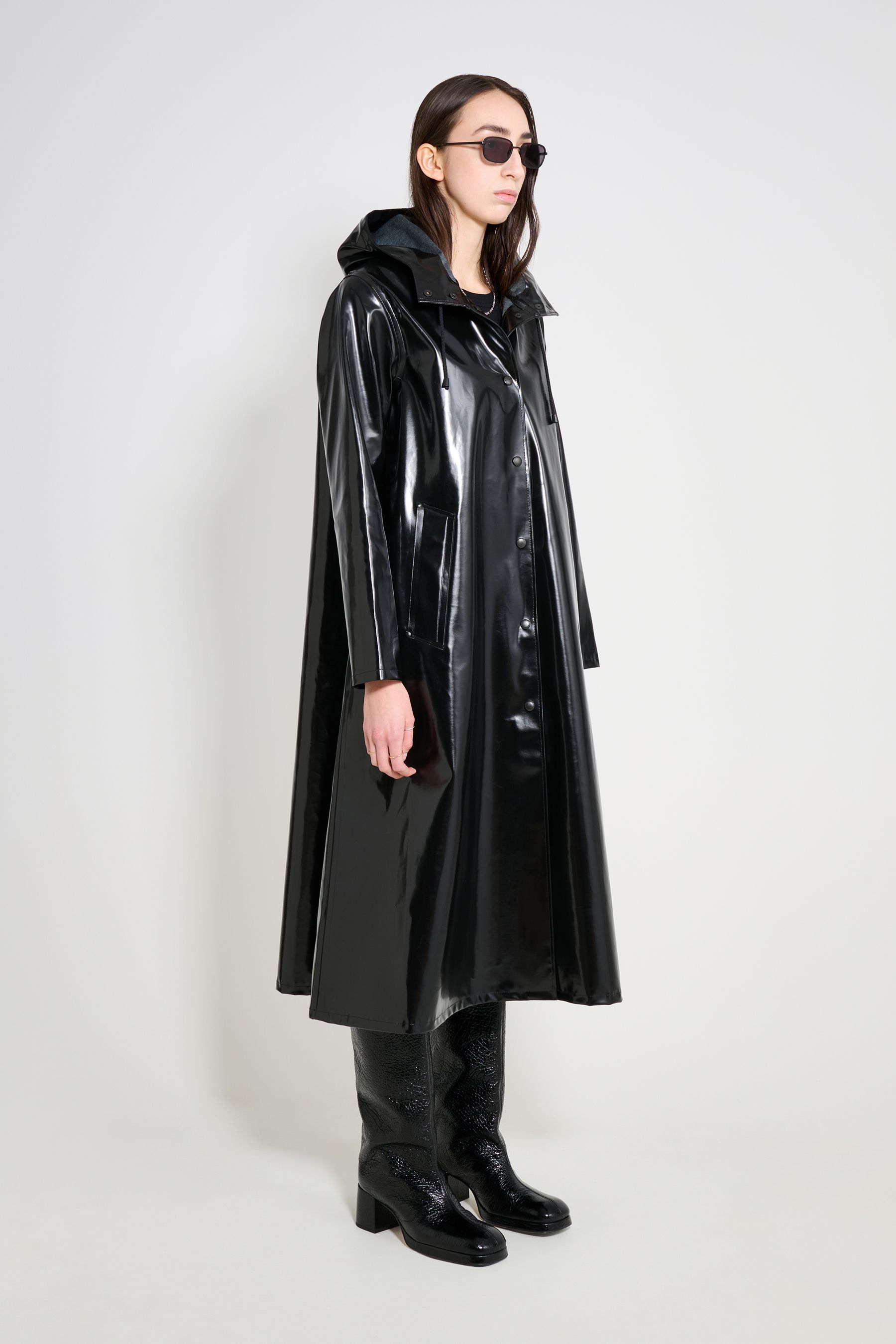 stutterheim mosebacke long opal raincoat black women jackets raincoats