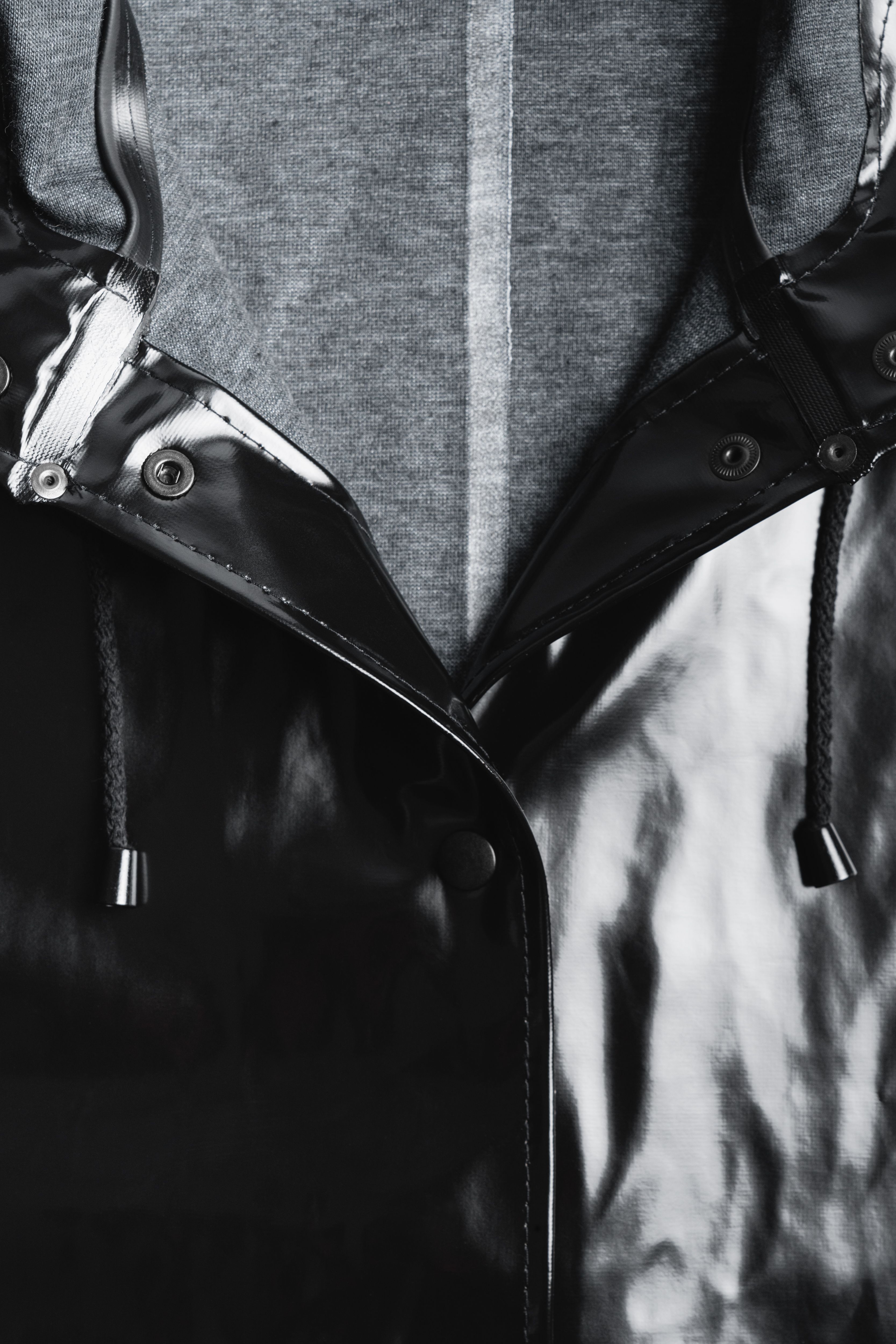 Mosebacke Long Opal Raincoat Black | STUTTERHEIM US