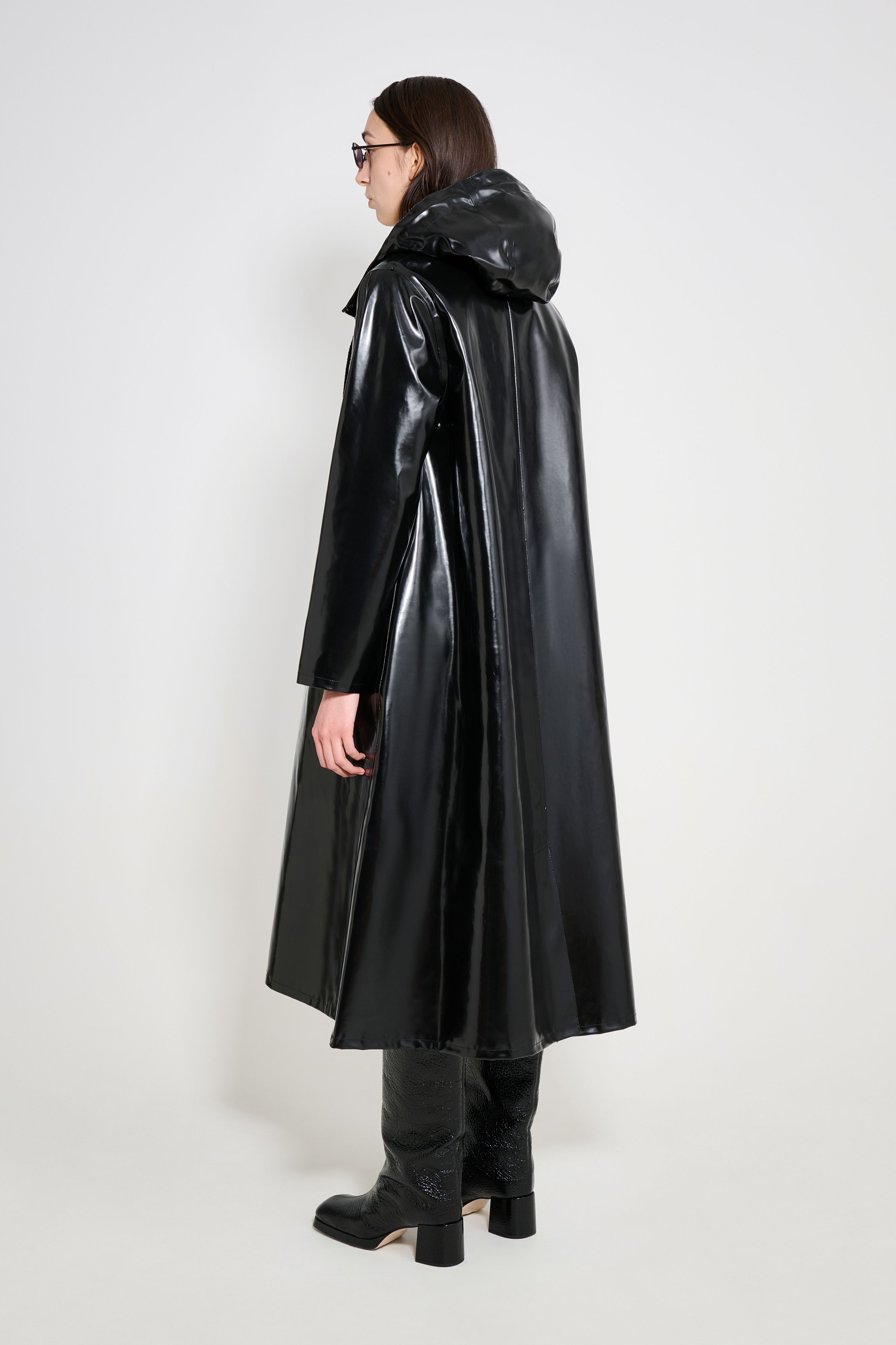 Mosebacke Long Opal Raincoat Black | STUTTERHEIM SE