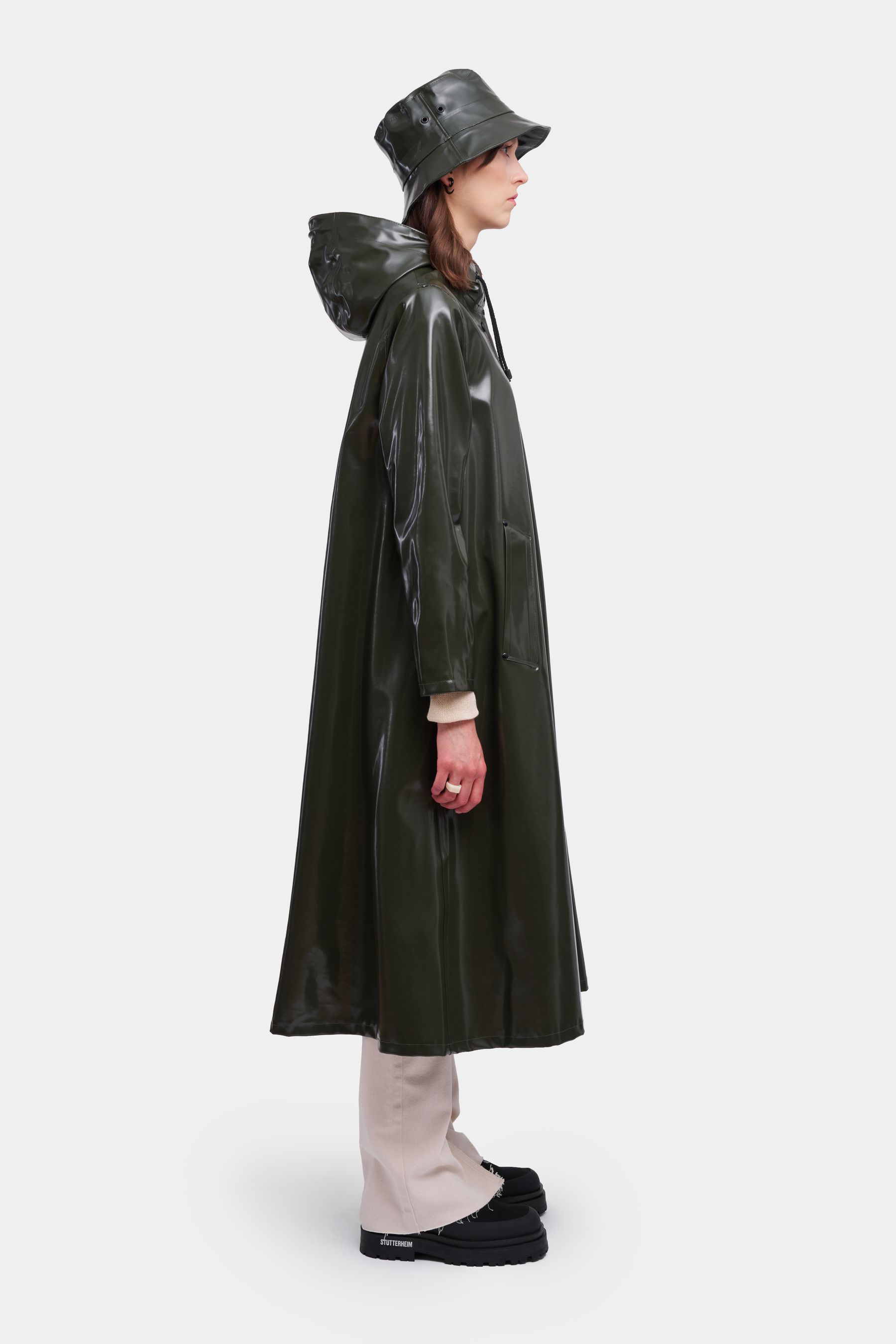 stutterheim mosebacke long opal raincoat green women jackets raincoats
