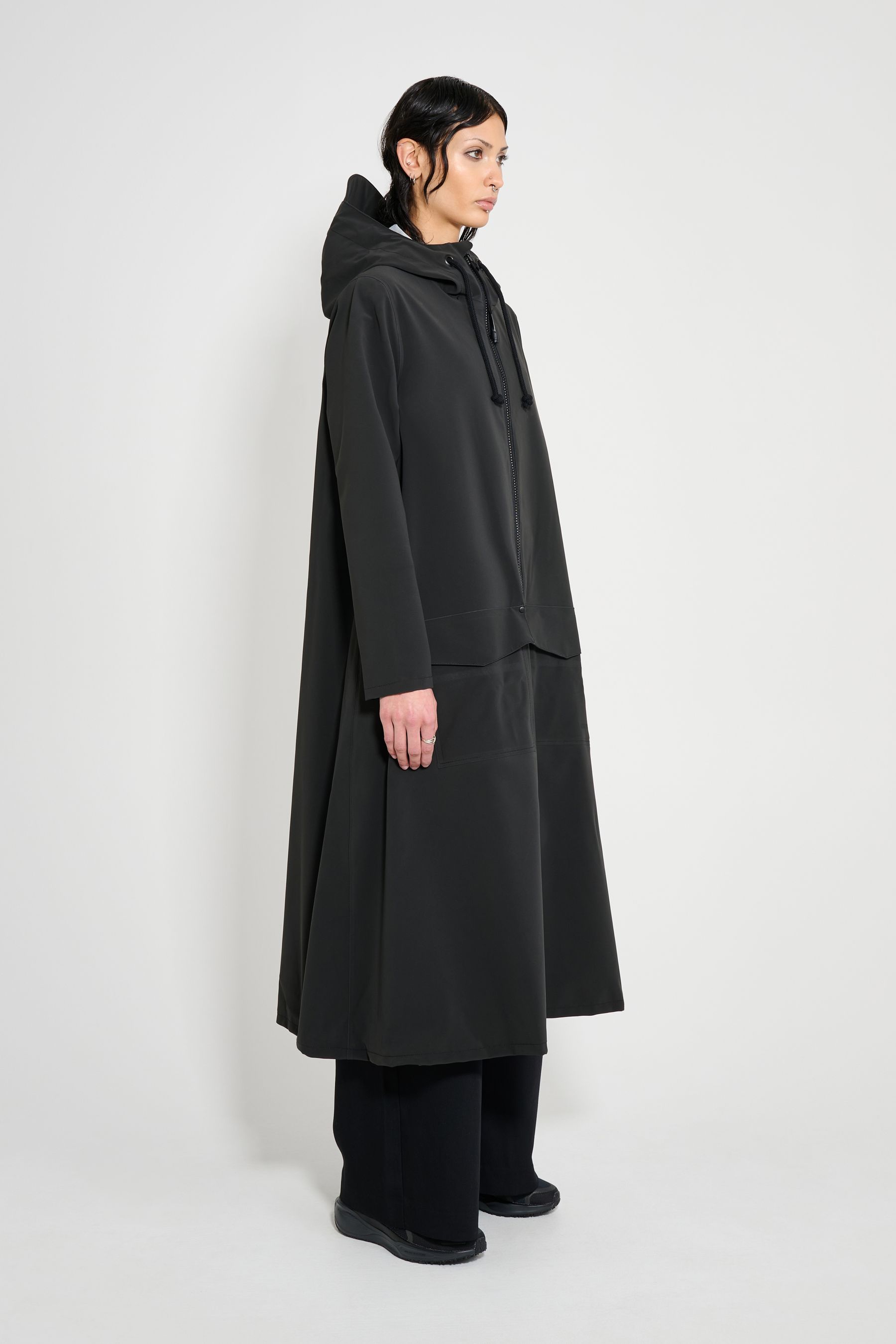 stutterheim mosebacke long patch black women jackets long-raincoats