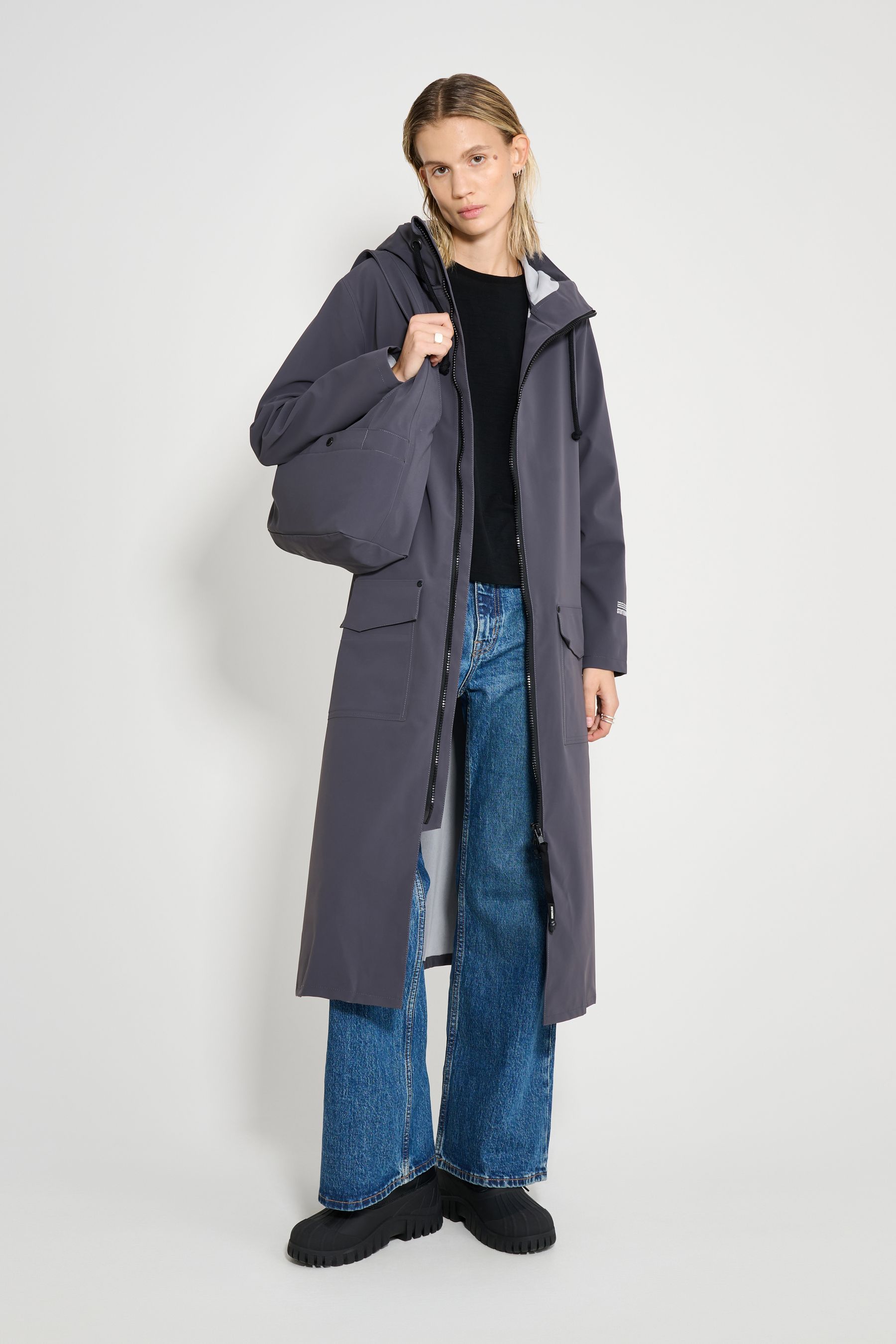 stutterheim mosebacke long patch mystic blue women jackets long-raincoats