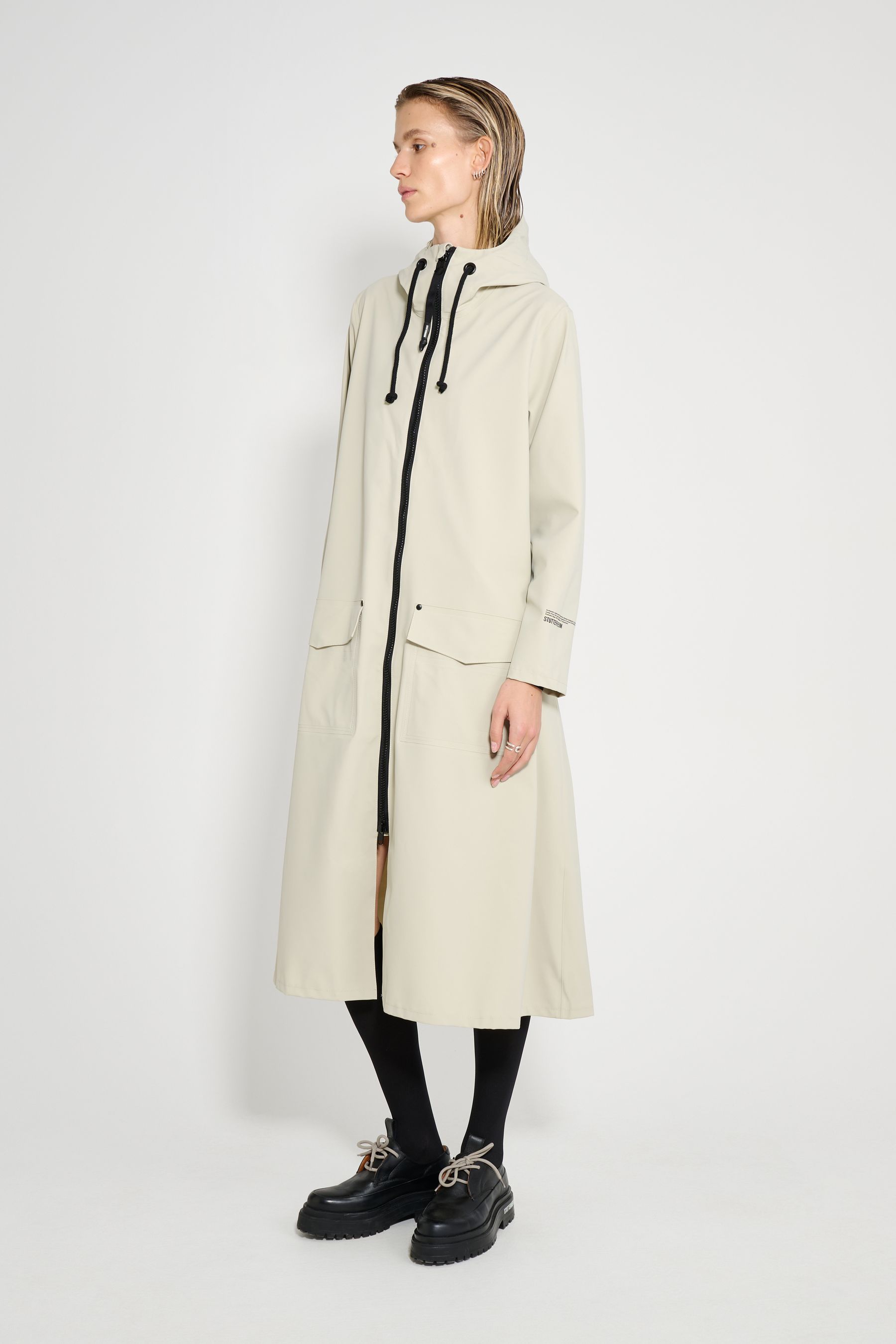 stutterheim mosebacke long patch pelican women jackets long-raincoats